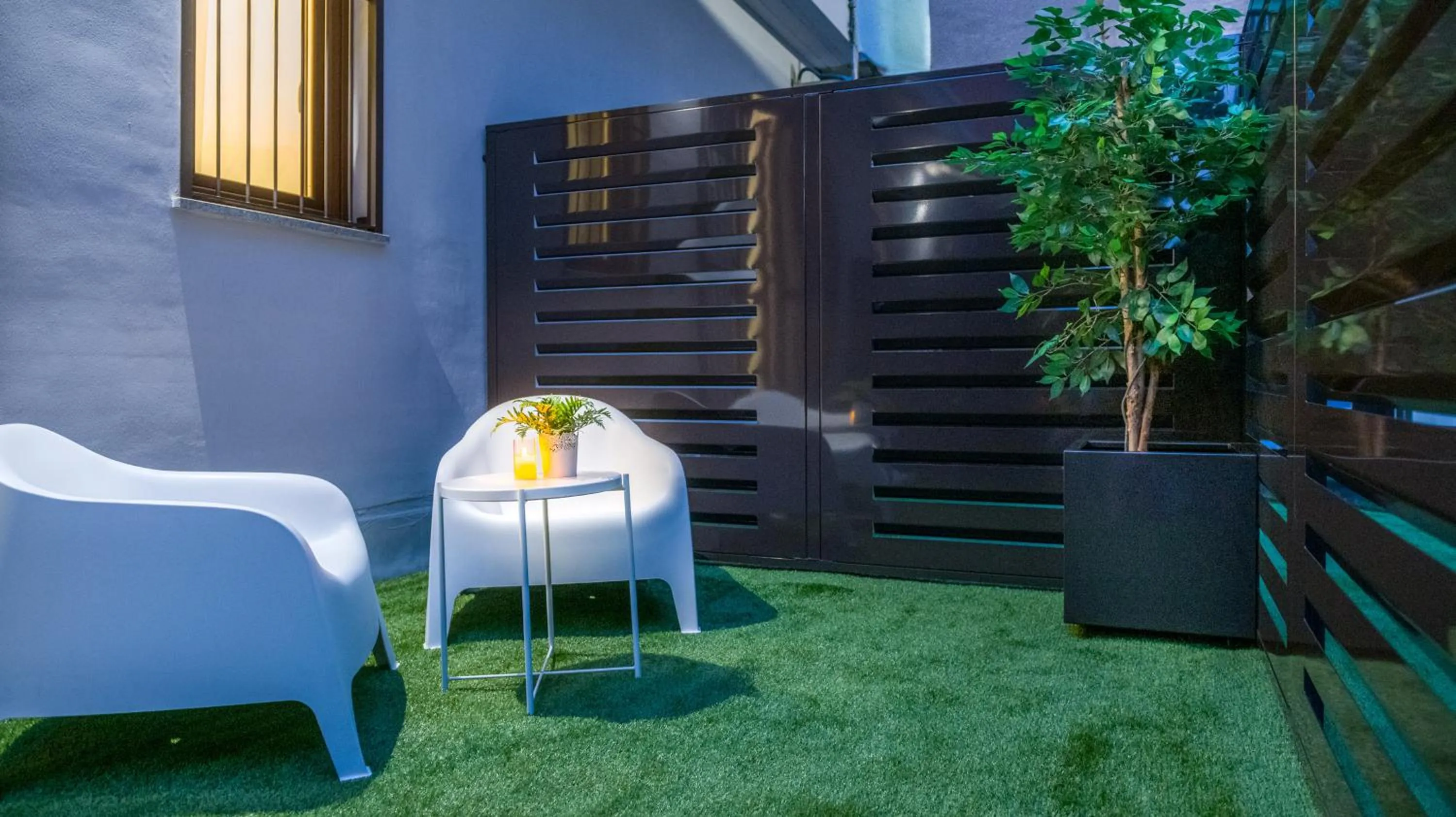 Garden in TURINHOMETOWN Residence Apartments