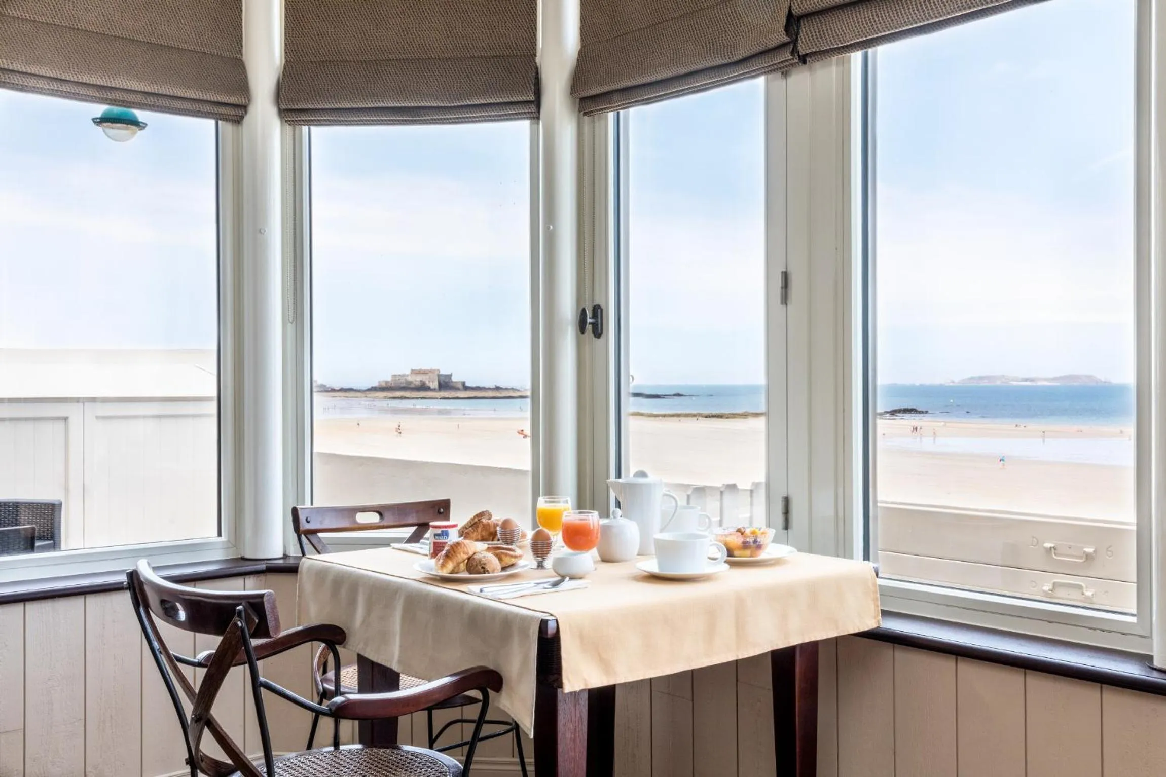 Balcony/Terrace in Hôtel Le Beaufort