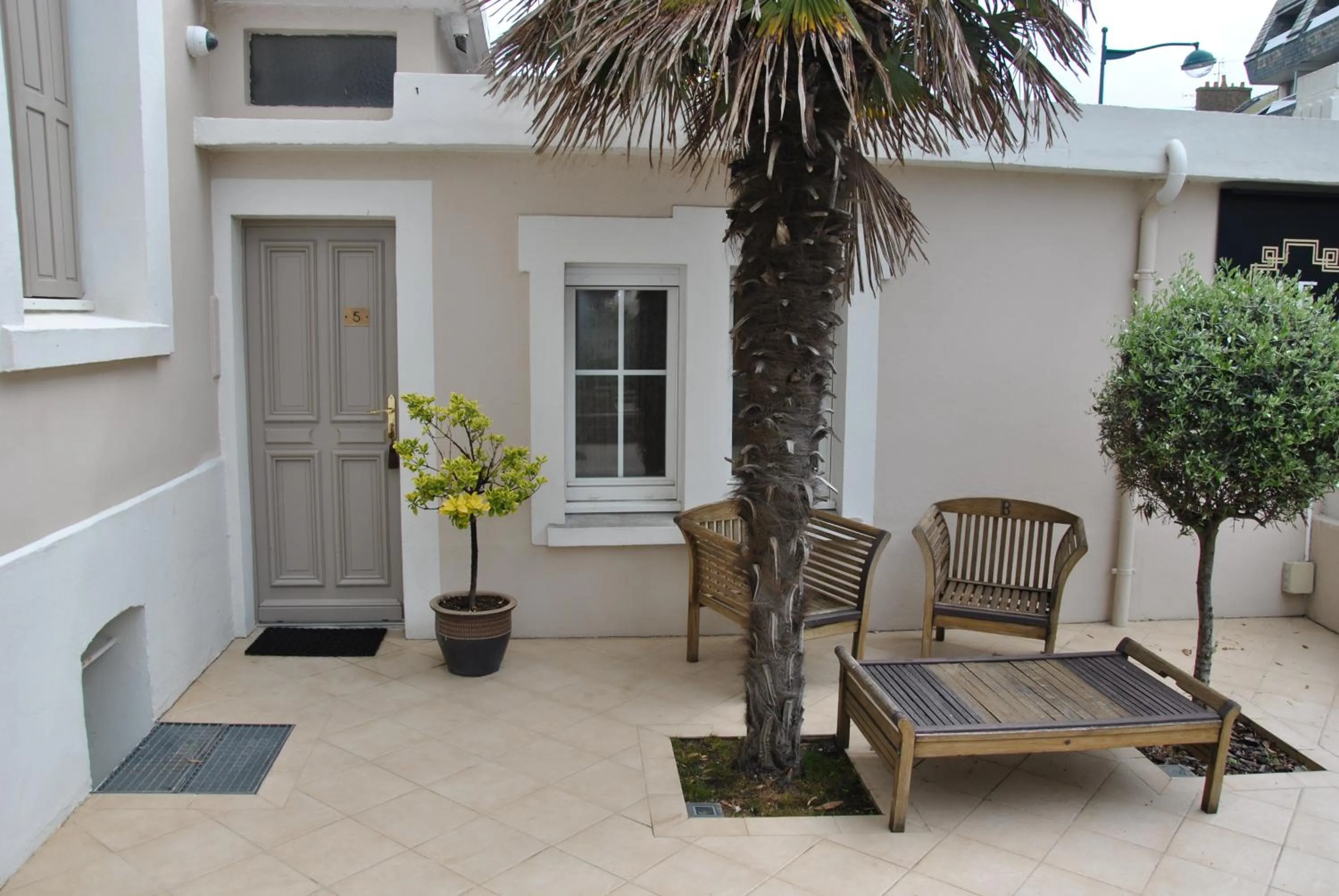 Patio in Hôtel Le Beaufort