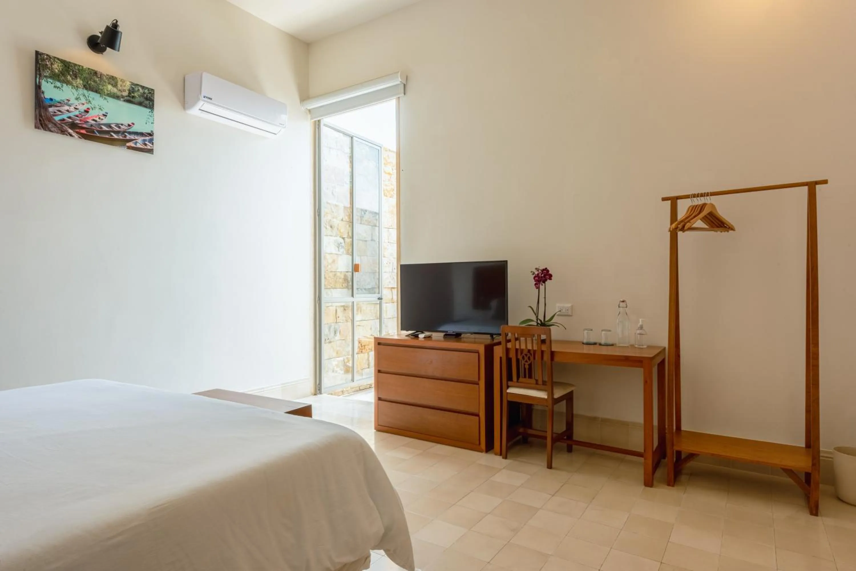 TV and multimedia, Bed in Villa Orquídea Boutique Hotel