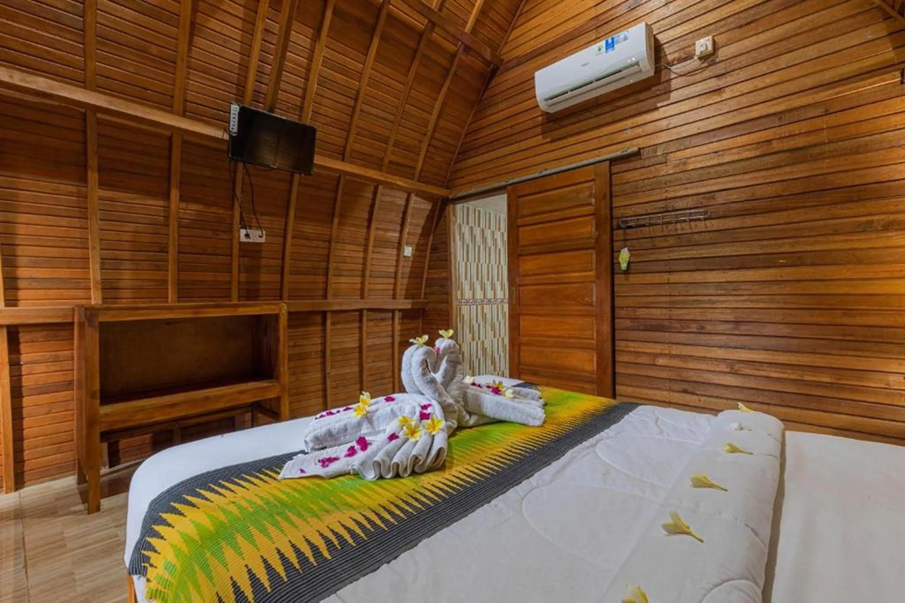 Bed in The Sweet Corn Bungalow