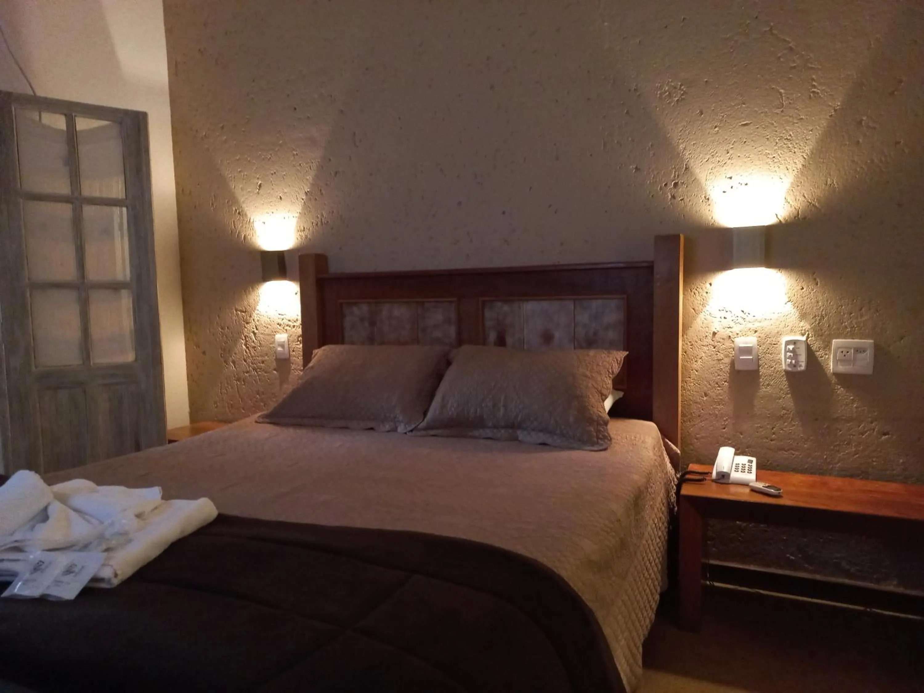 Bed in Pousada Cantares