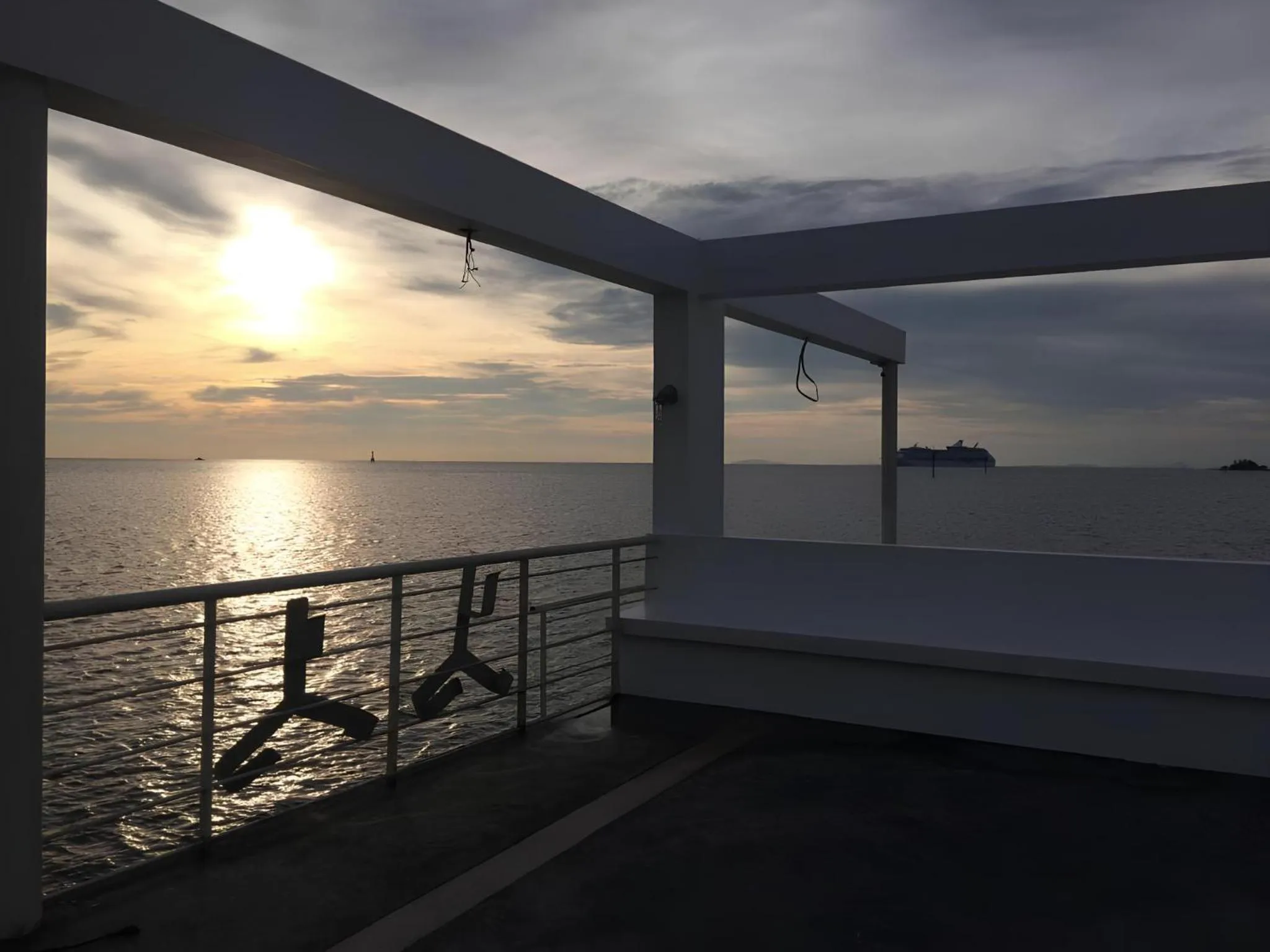 Balcony/Terrace in Doulos Phos The Ship Hotel