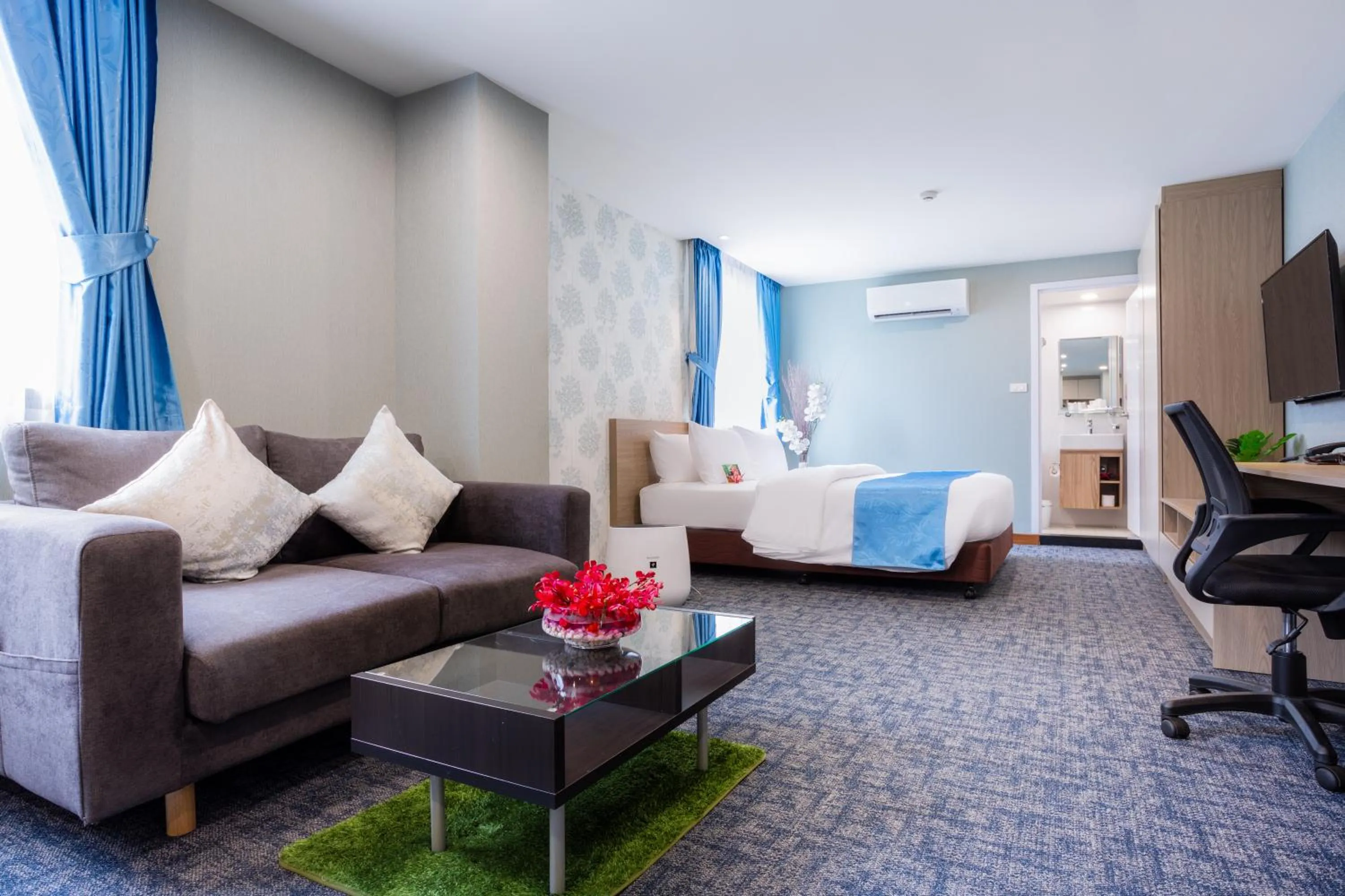 Photo of the whole room, Bed in Hotel Kuretakeso Thailand Sriracha - SHA Extra Plus