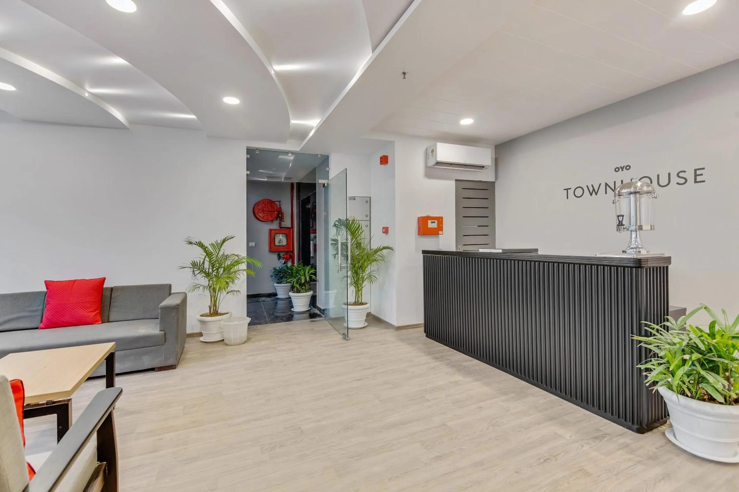 Lobby or reception in Super Townhouse 204 Sector 49 Near Logix city centre
