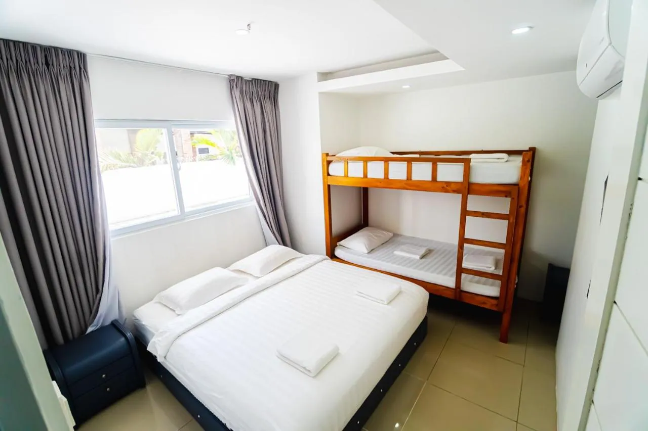 bunk bed, Bed in Chequers Suites Subic Bay