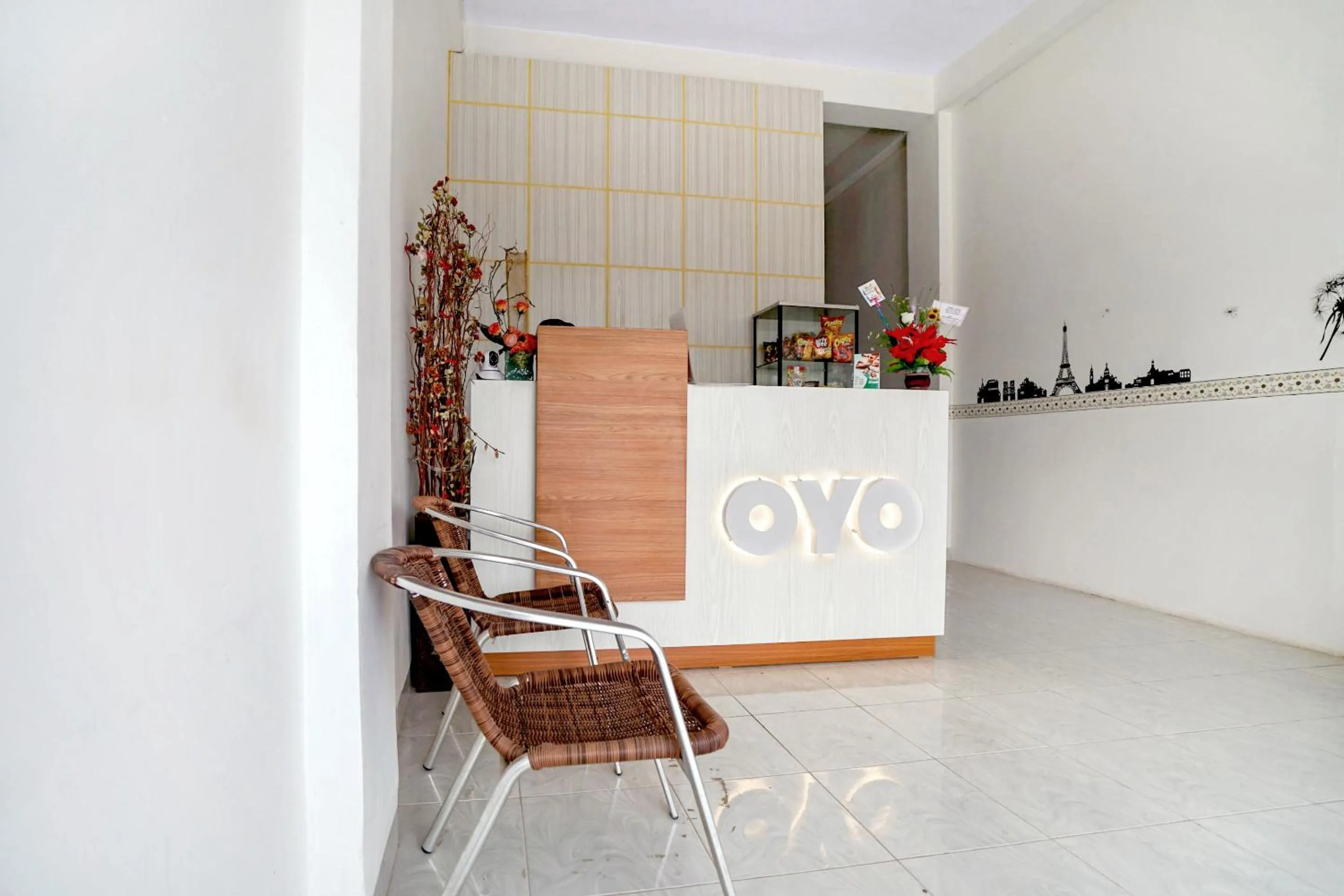 Lobby or reception in OYO Life 1299 Balcony Orange Homestay