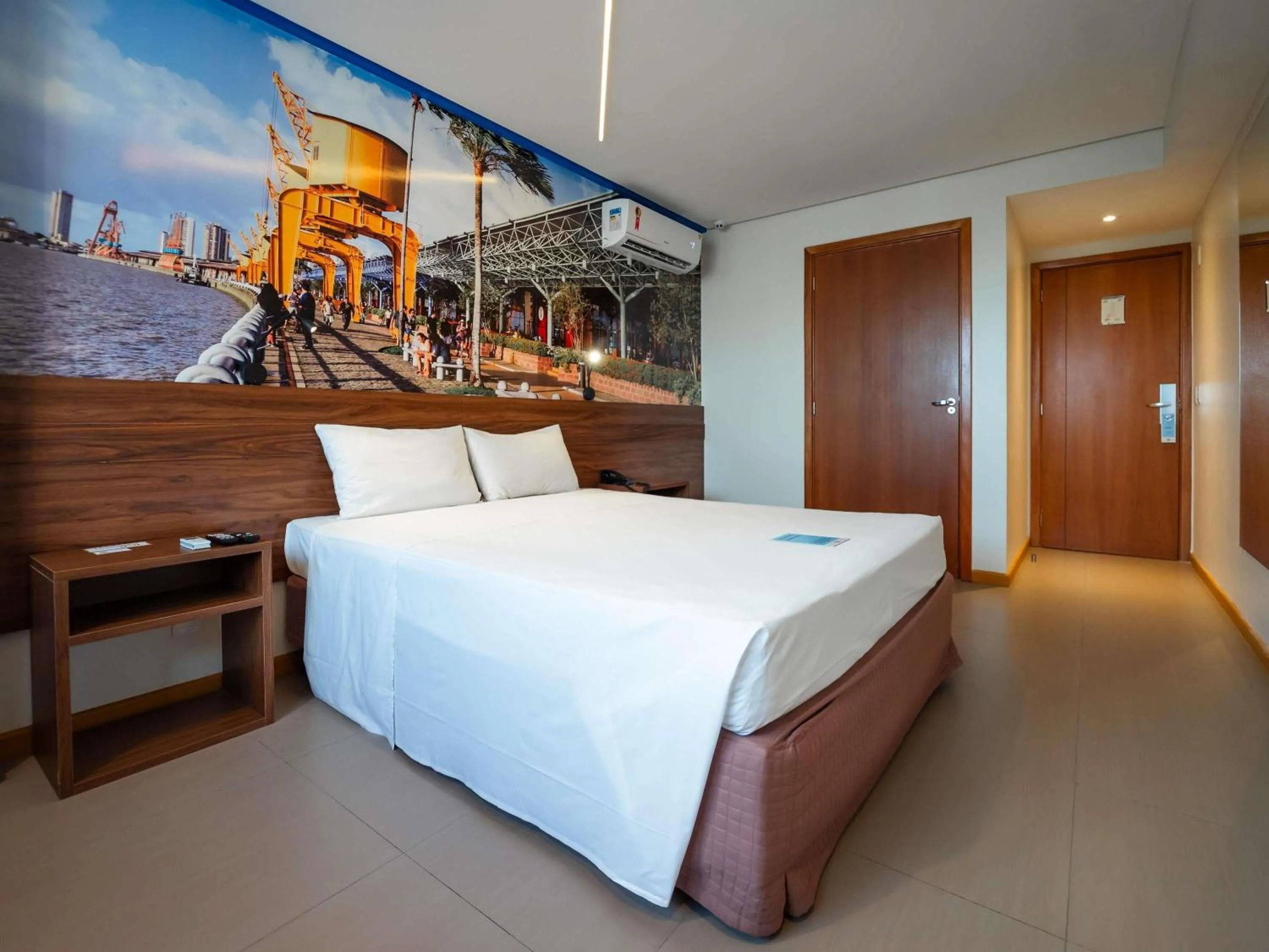 Bedroom, Bed in Ibis Styles Belém Hangar