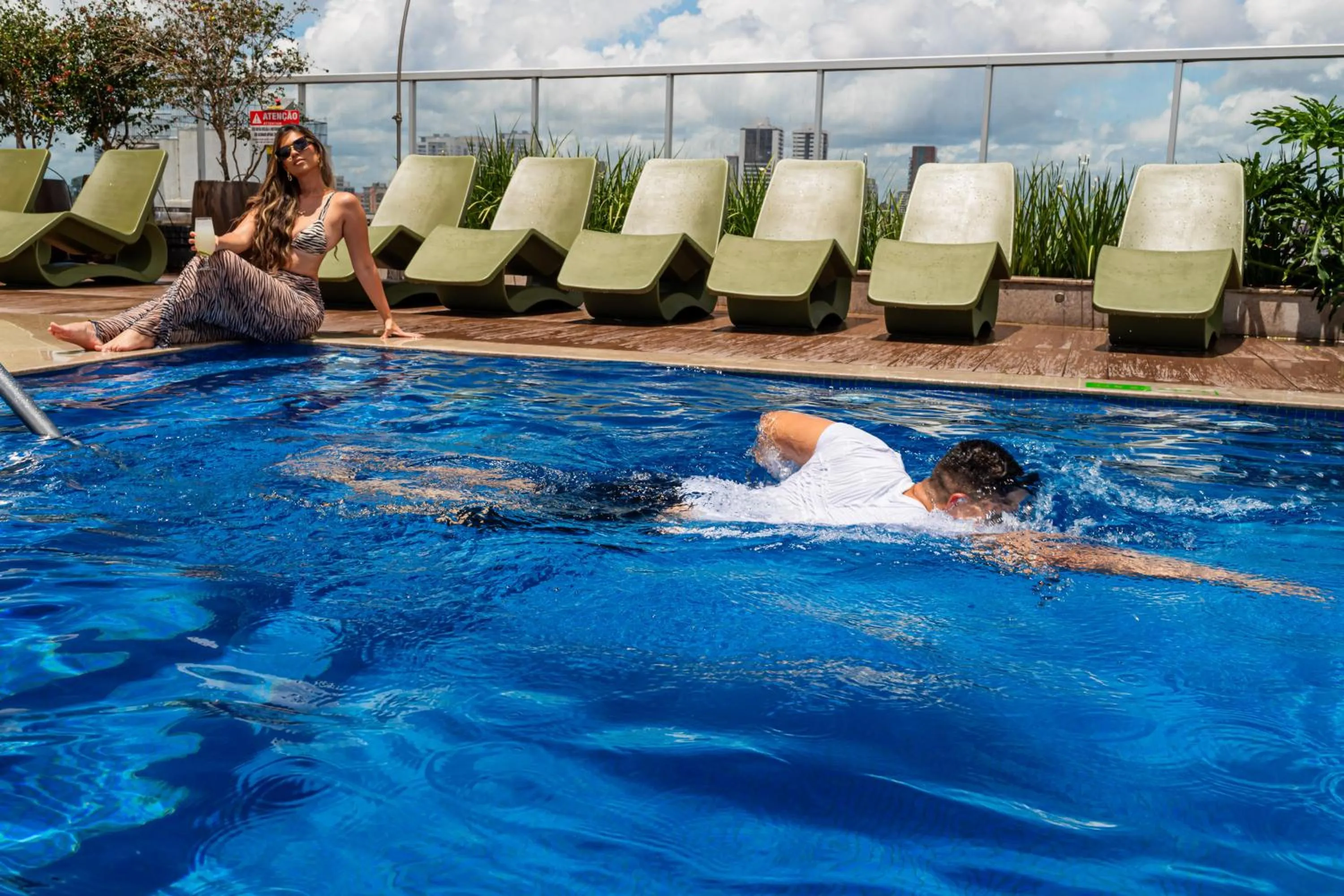 Swimming pool in Ibis Styles Belém Hangar