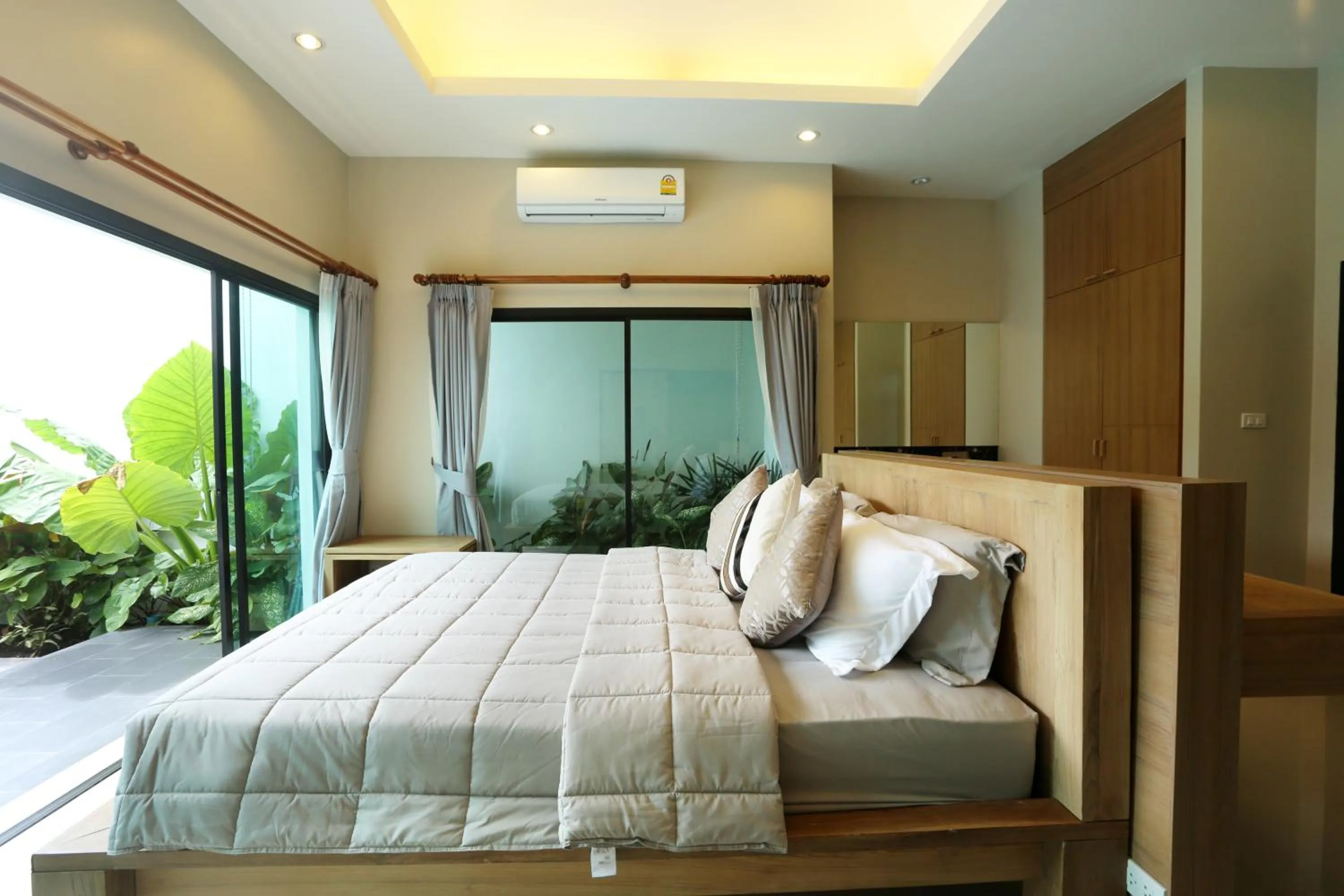 Bedroom, Bed in Layantara Villas