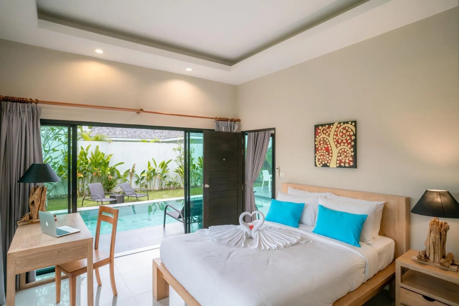 Bedroom, Bed in Layantara Villas