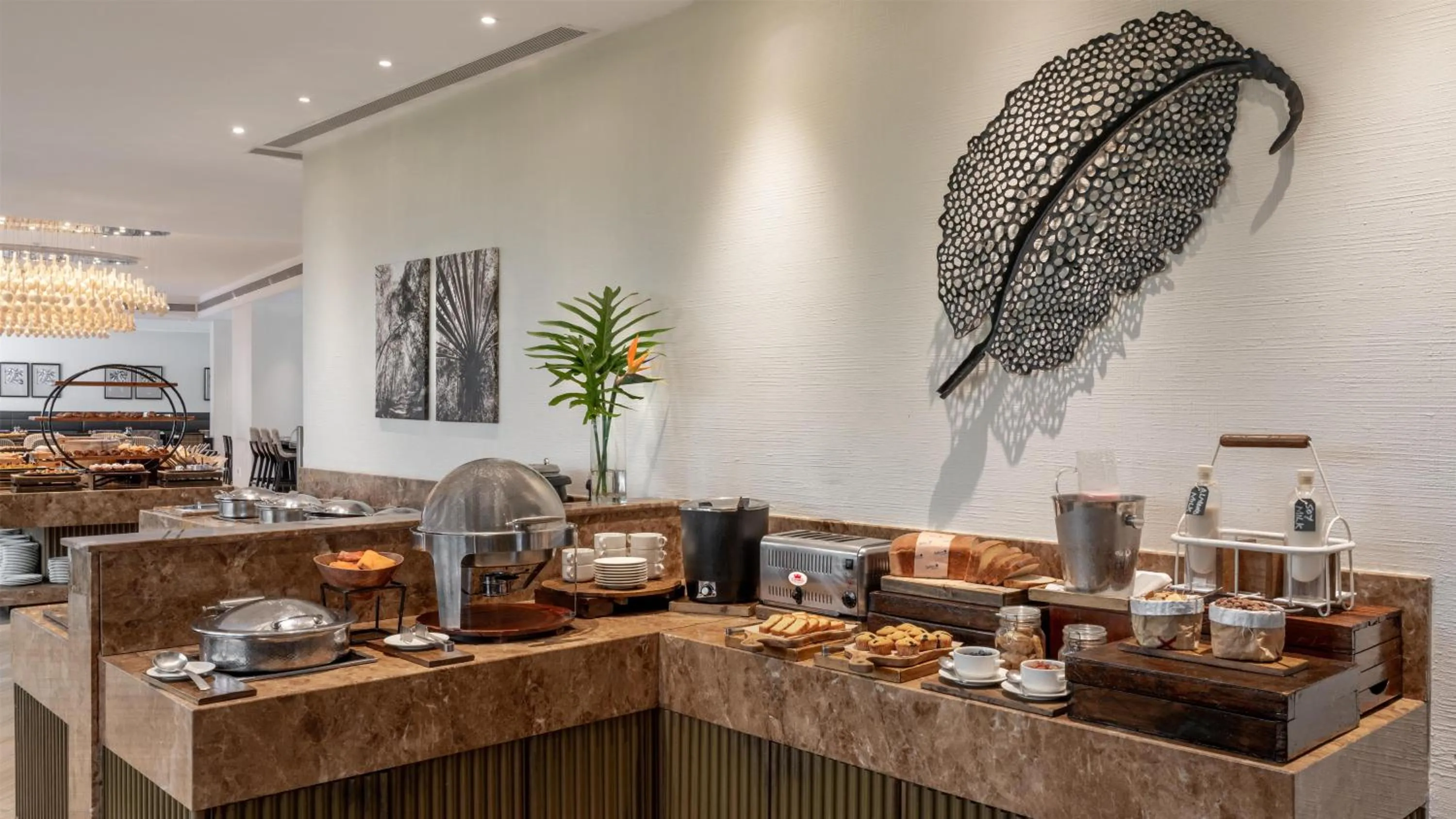 Restaurant/places to eat in Radisson Blu Hotel & Residence Nairobi Arboretum