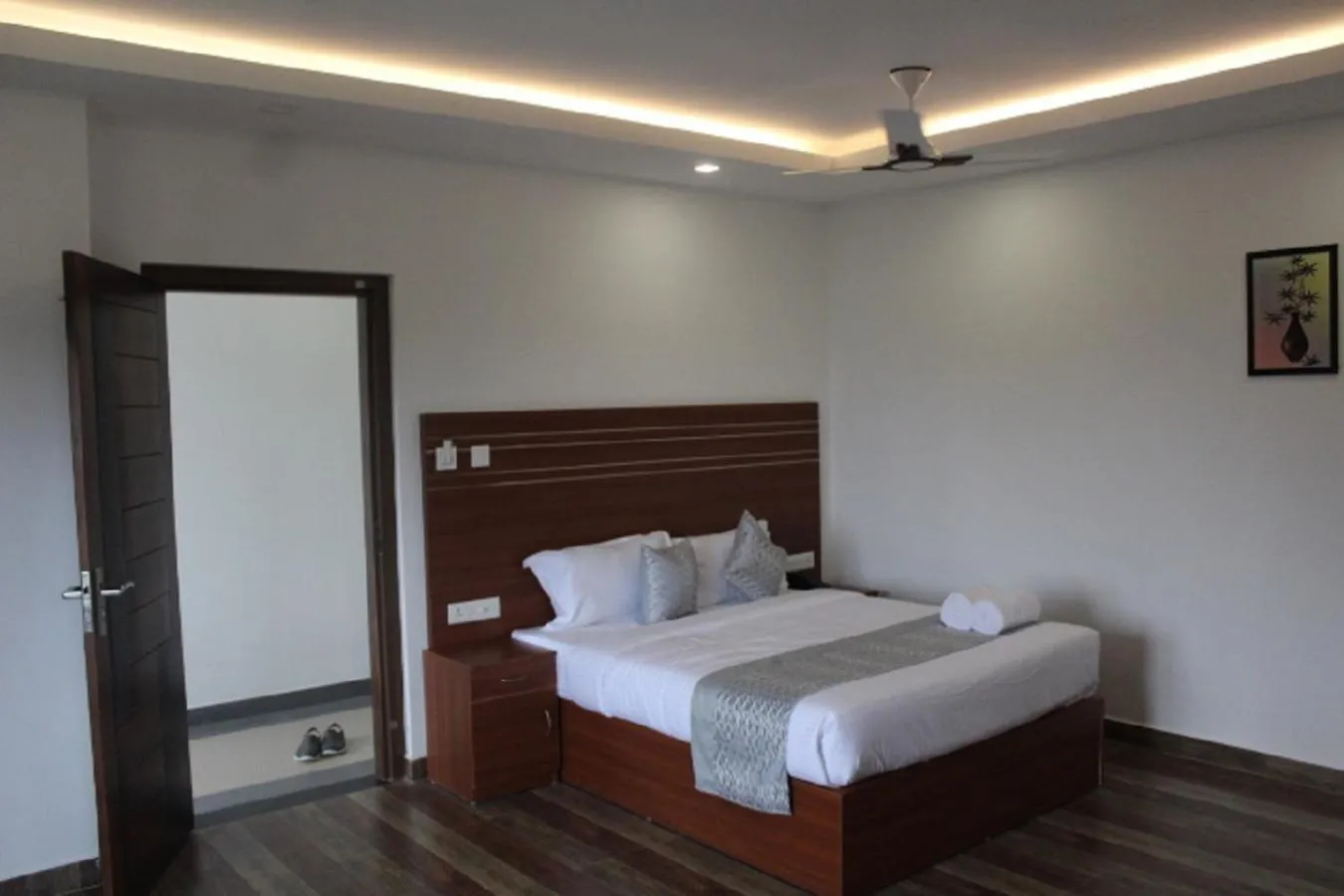 Bedroom, Bed in The Lake View Munnar