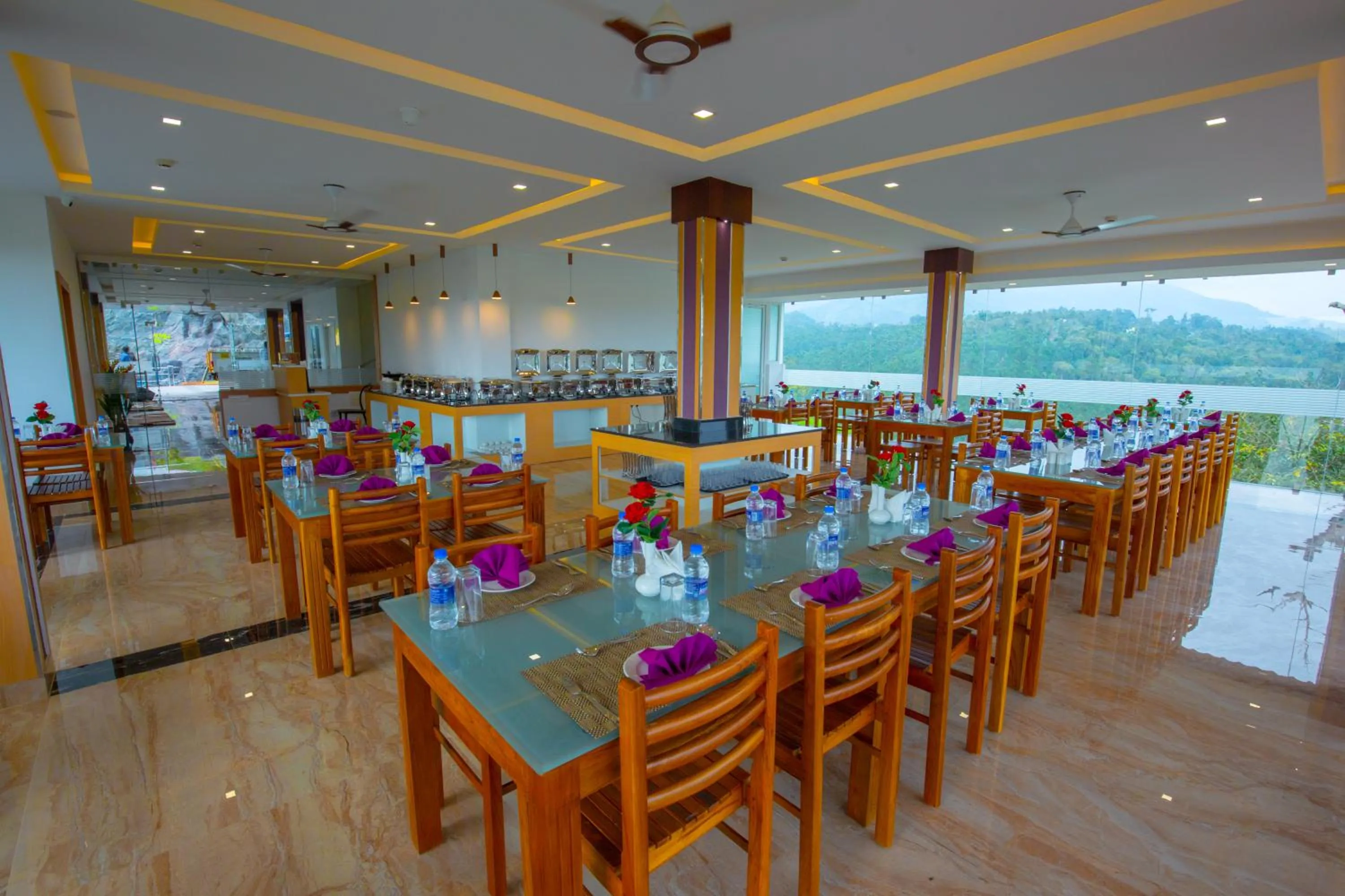 Restaurant/places to eat in The Lake View Munnar