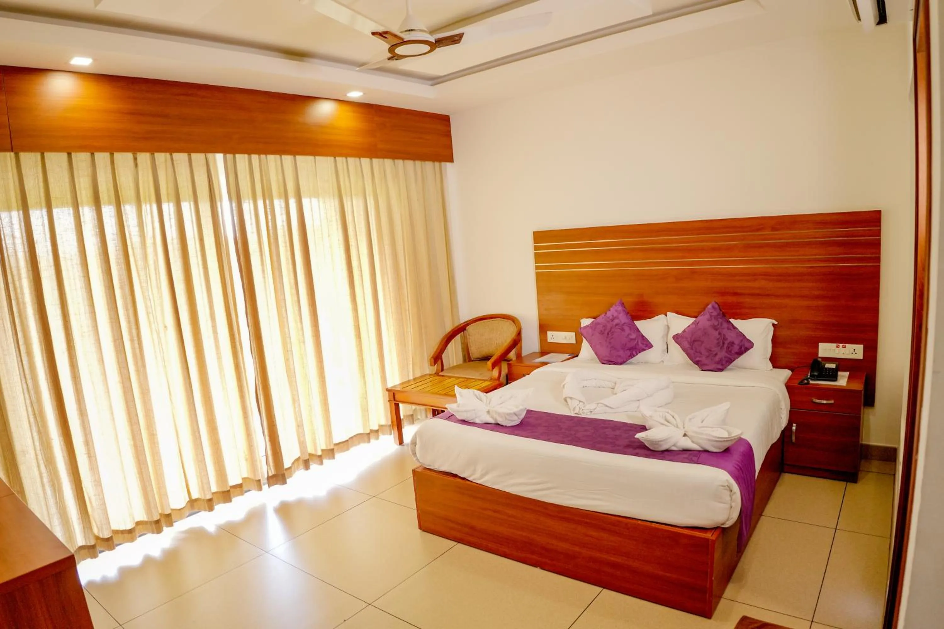 Bed in The Lake View Munnar