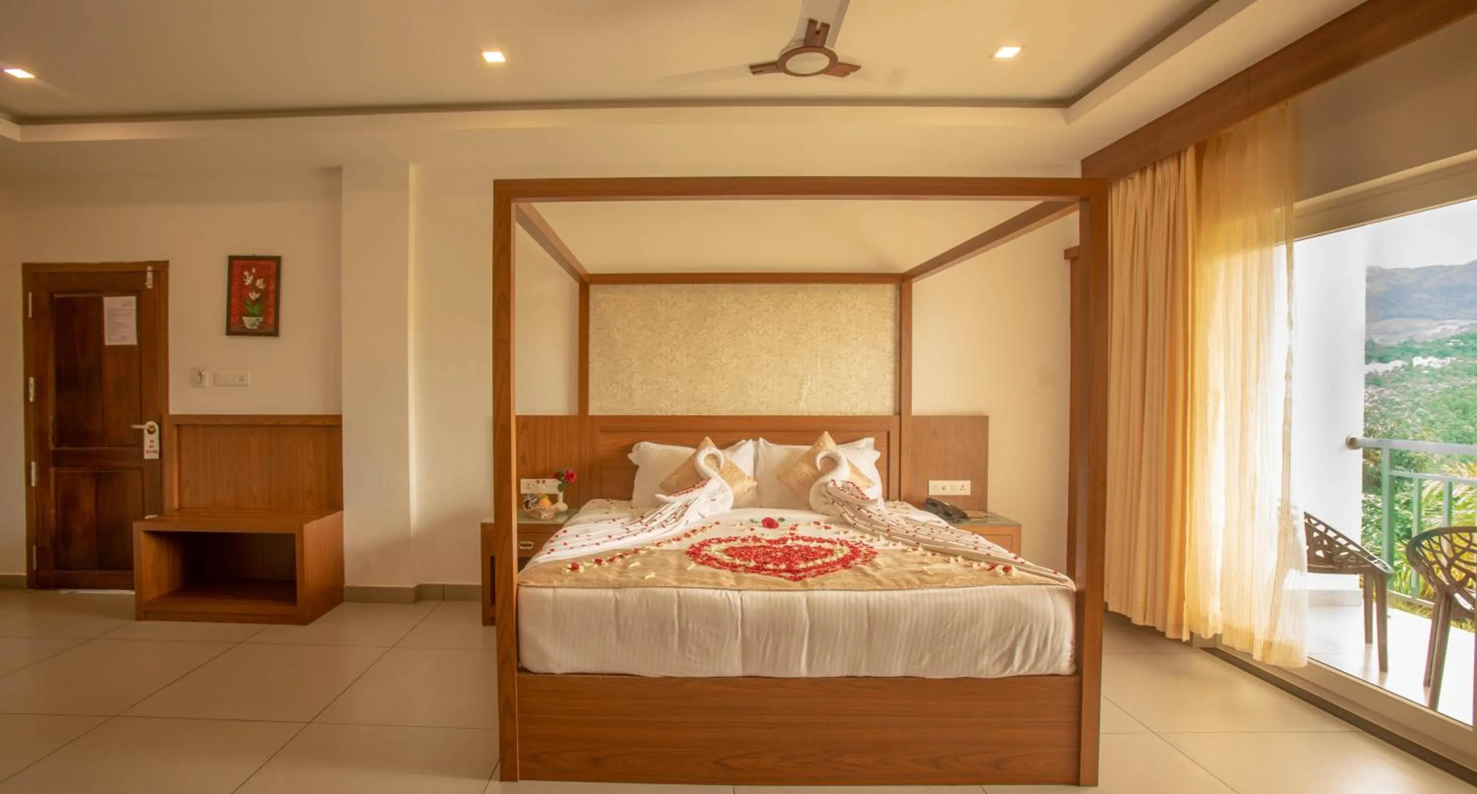 Bed in The Lake View Munnar