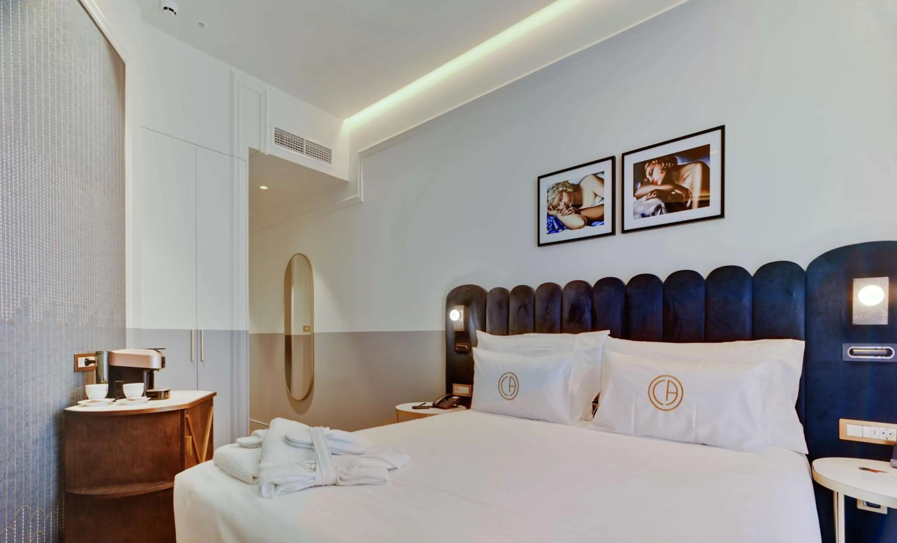 Bed in Casa Alberola Alicante, Adults only, Curio Collection By Hilton