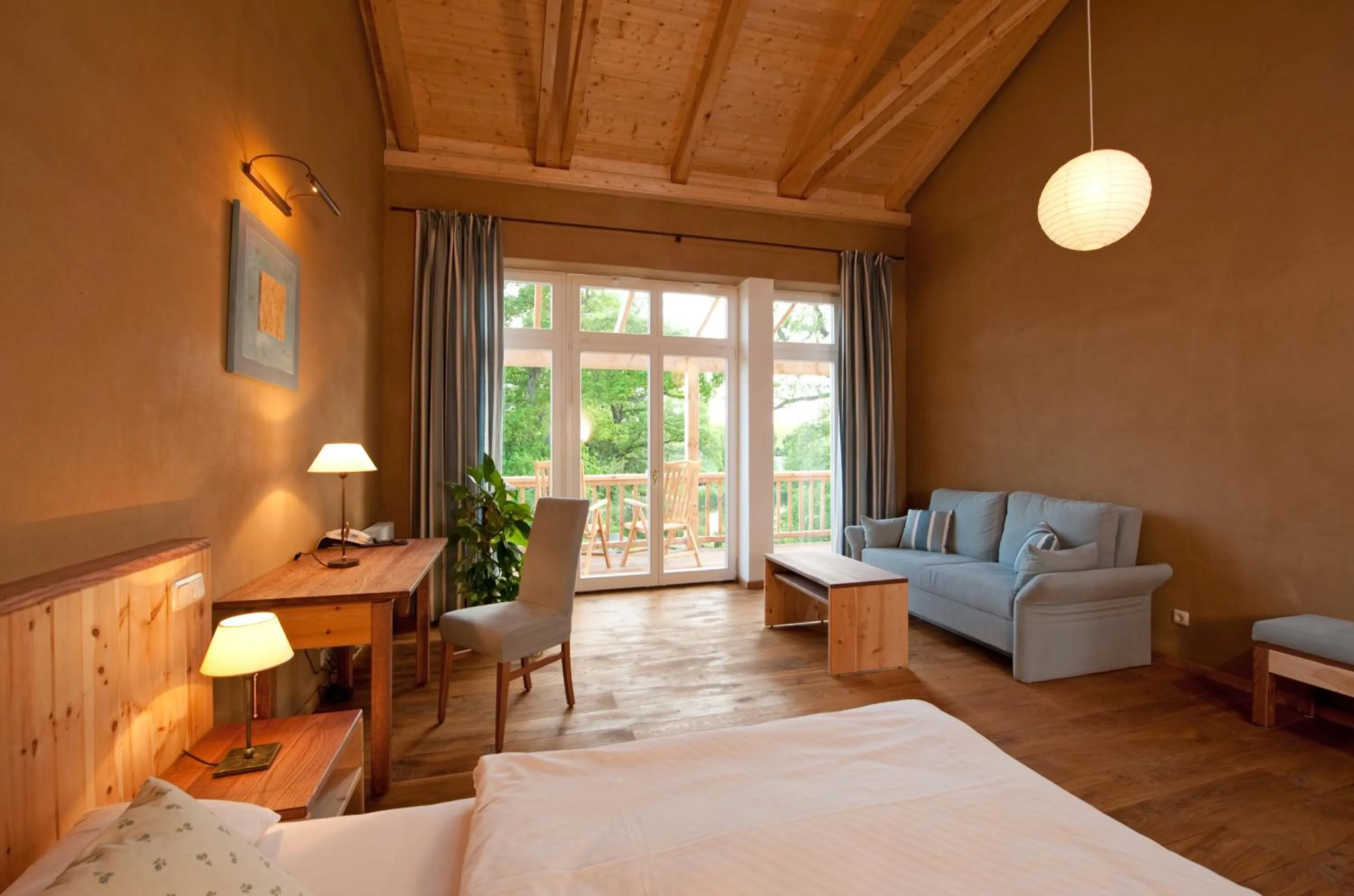 Photo of the whole room, Bed in Hotel Gutshaus Parin - Bio- und Gesundheitshotel