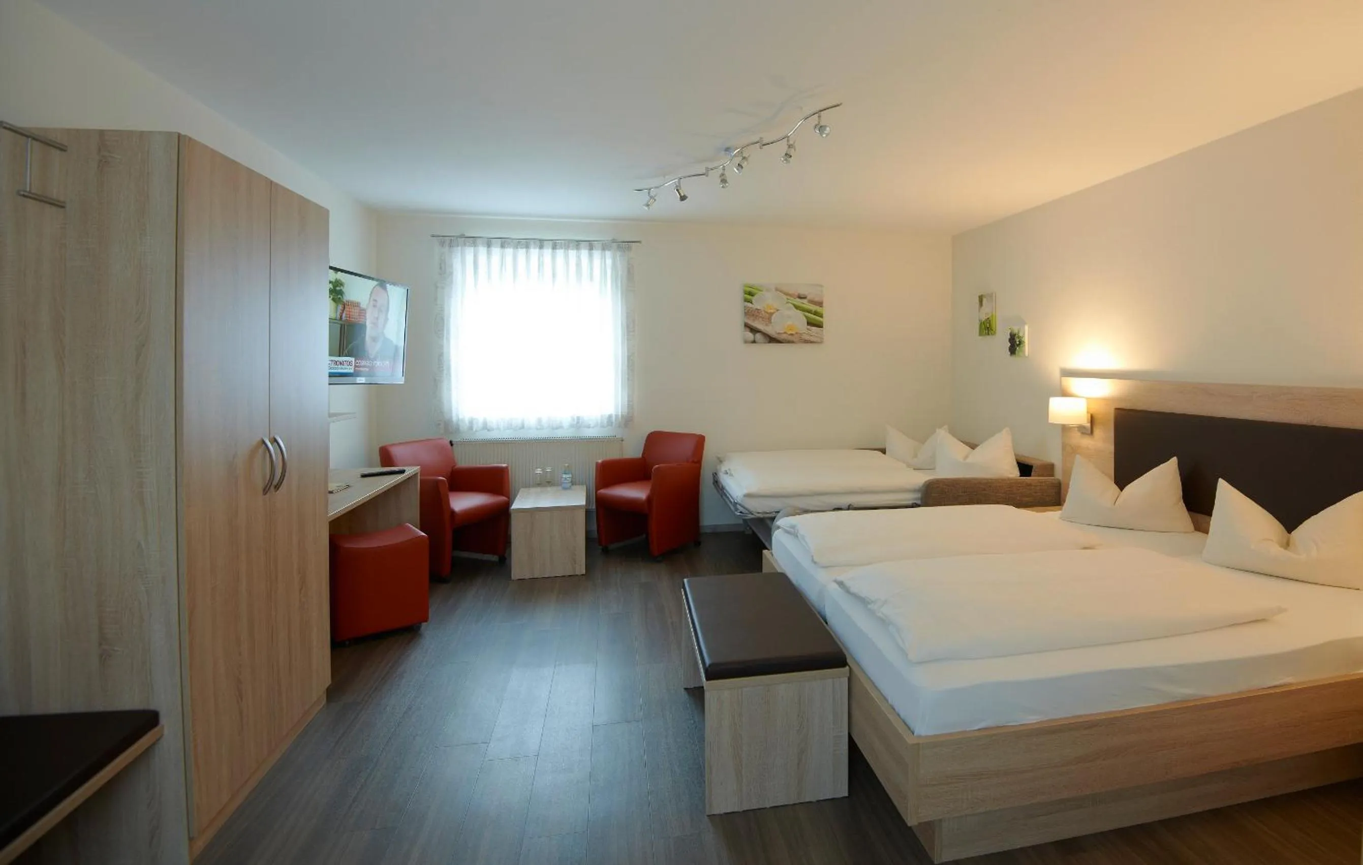 Photo of the whole room, Bed in Gasthof zur Sonne