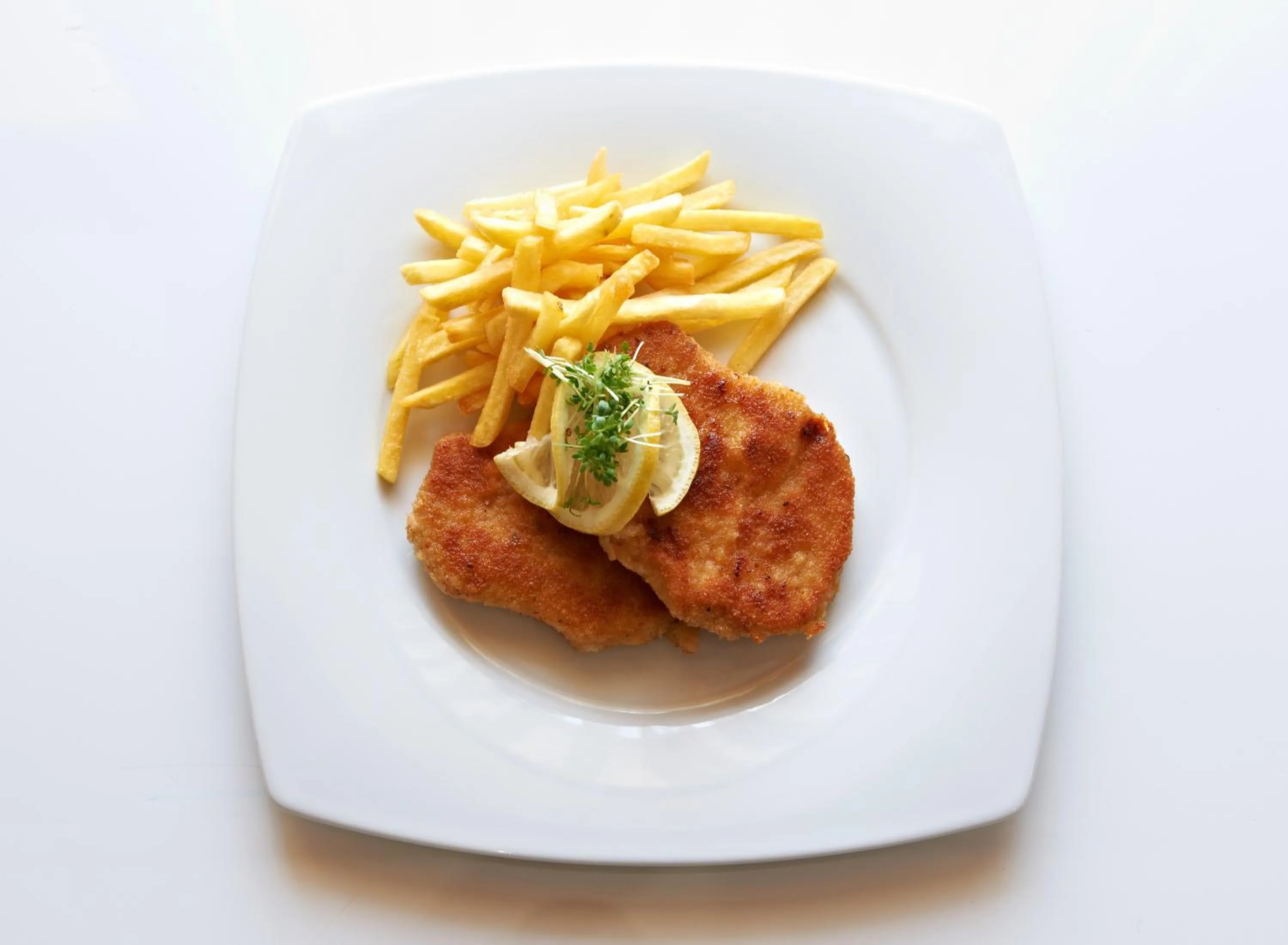 Restaurant/places to eat in Gasthof zur Sonne