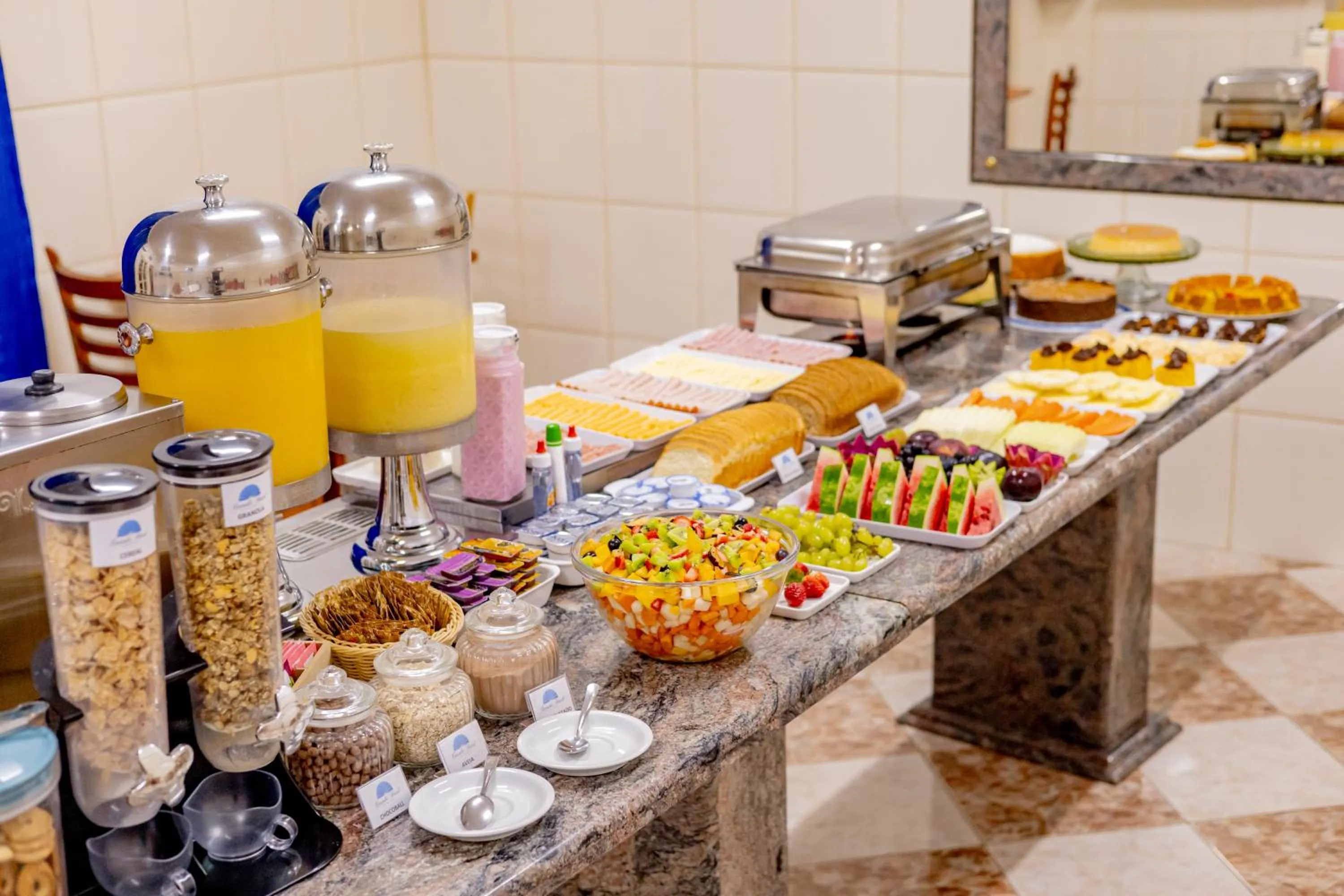 Breakfast in Grande Hotel Bragança