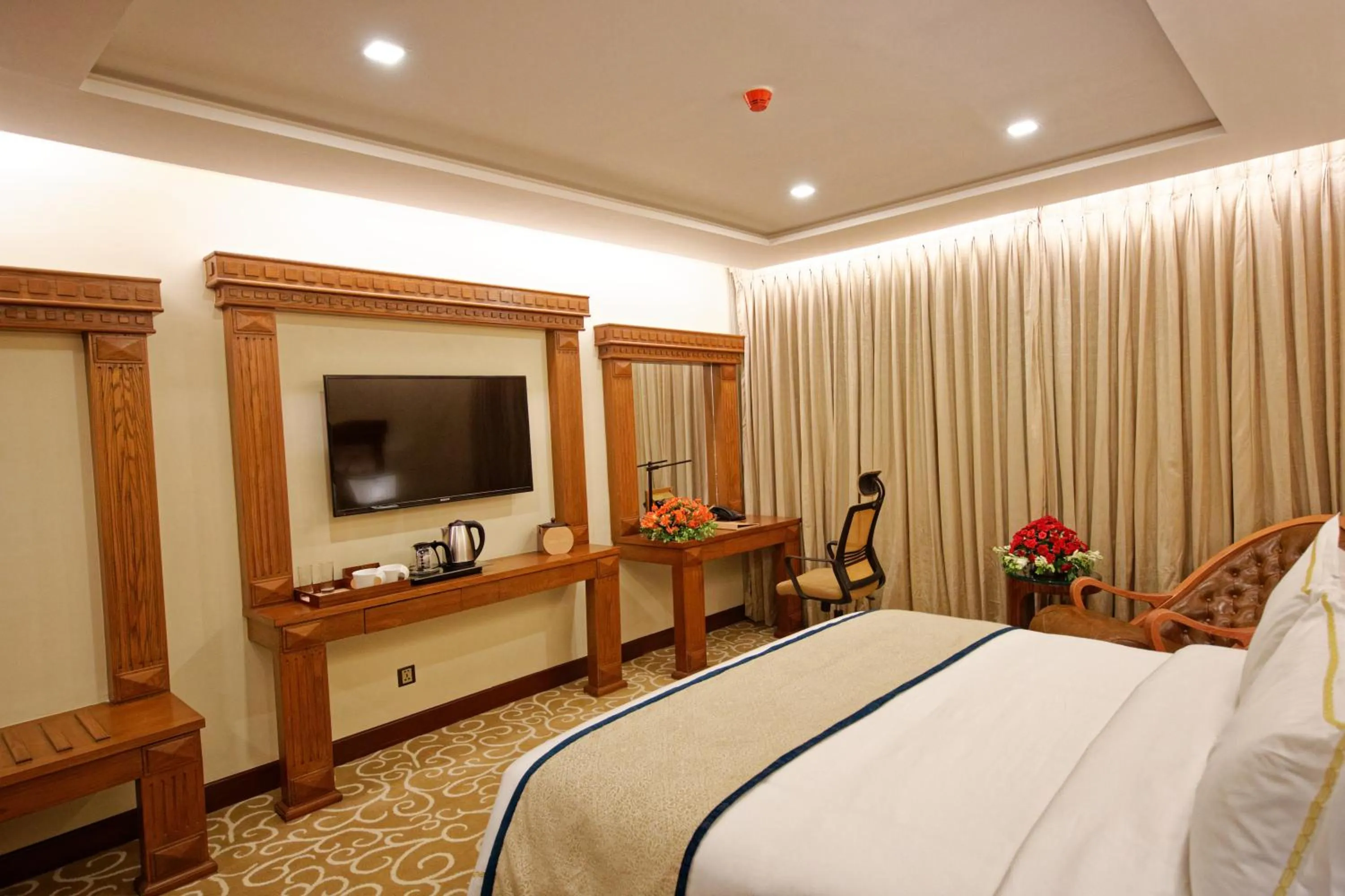 TV and multimedia, Bed in Royal Swiss Lahore