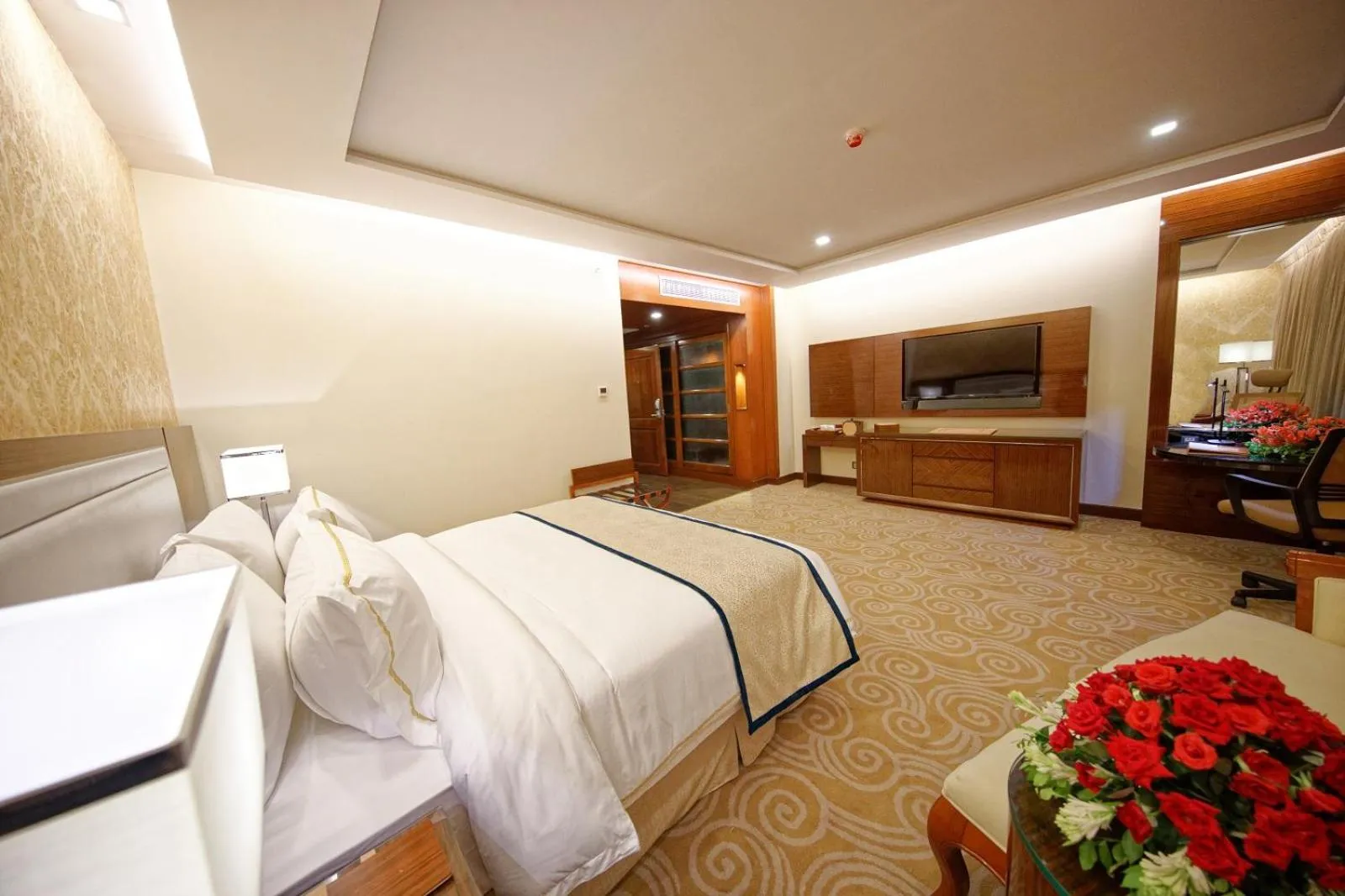 Bedroom, Bed in Royal Swiss Lahore