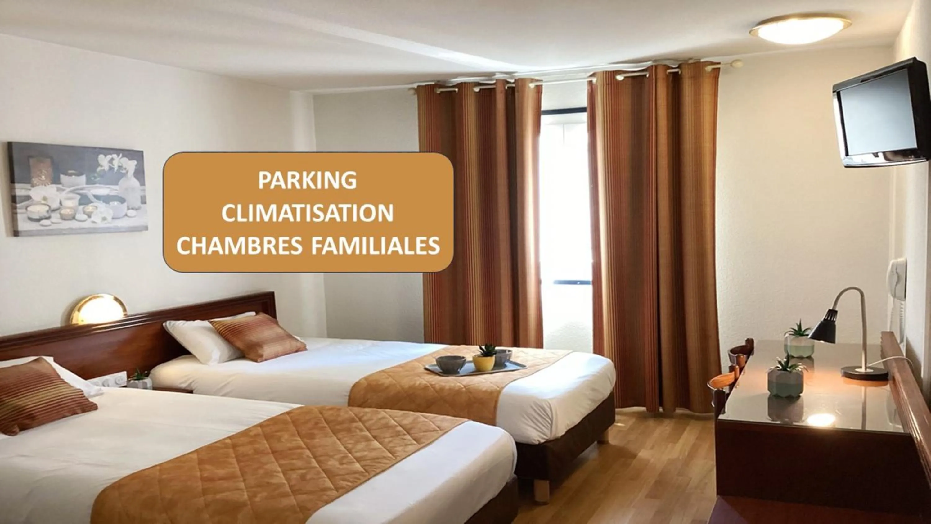 Bedroom, Bed in Hôtel Angelic