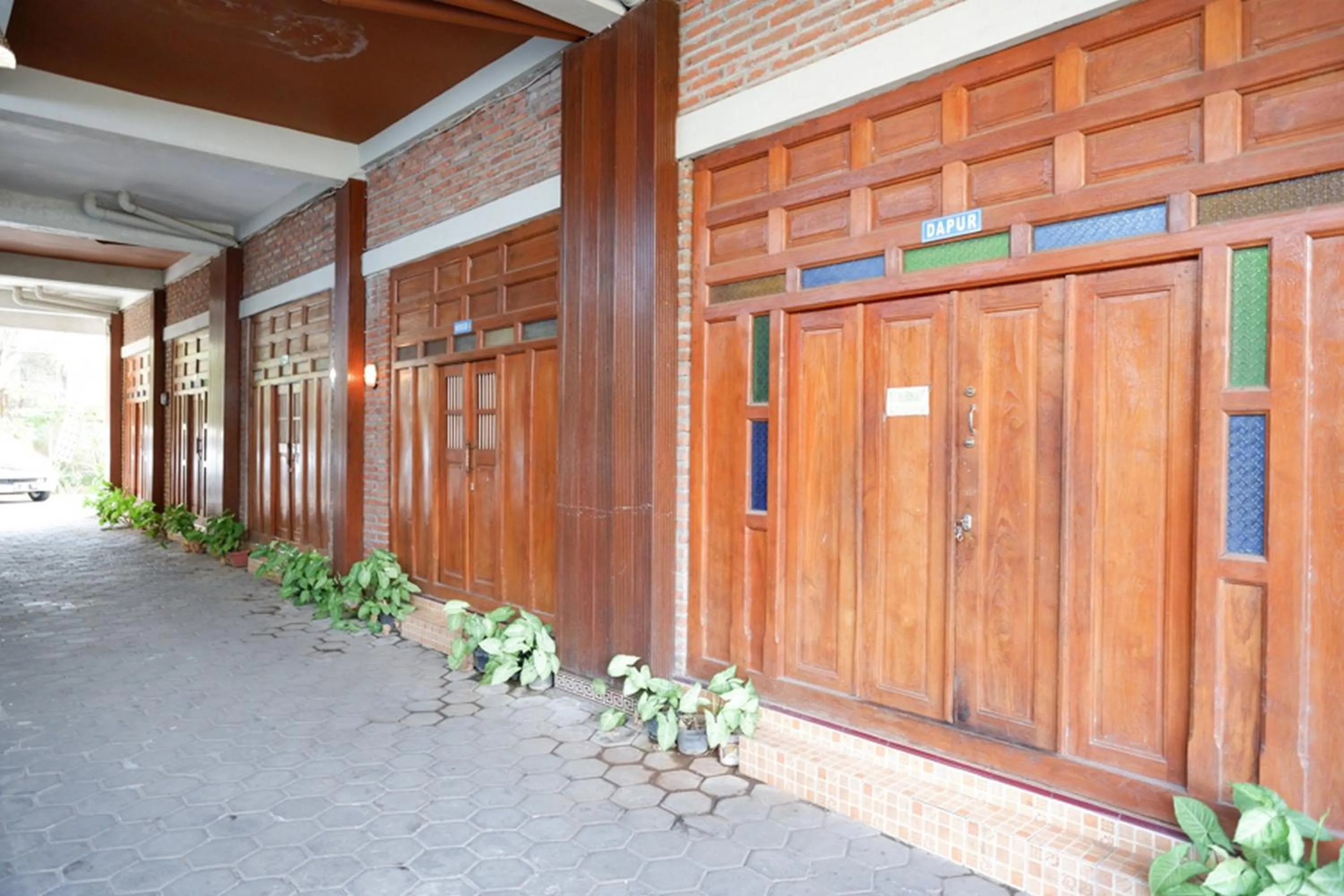 Facade/entrance in RedDoorz Syariah near Menara Kudus