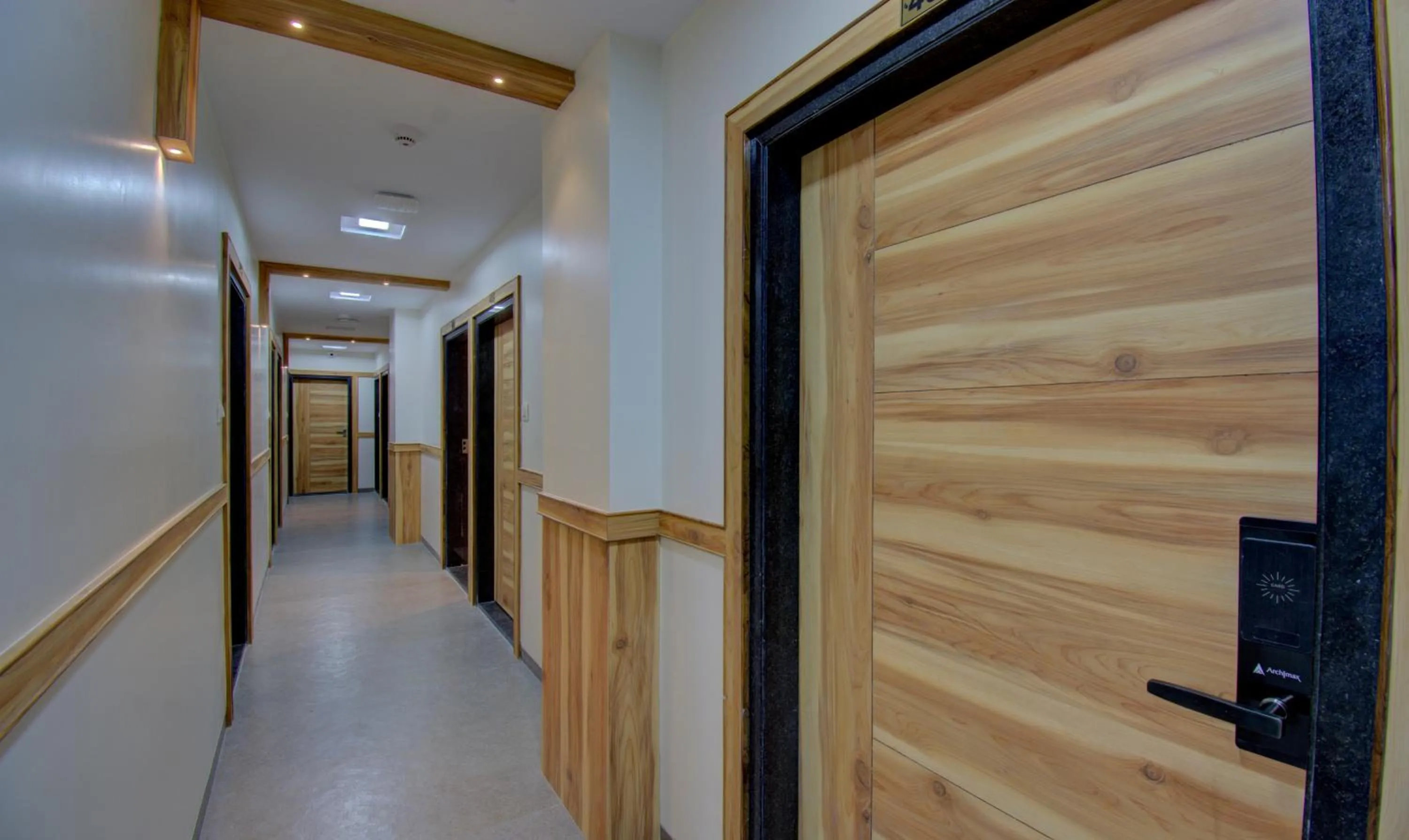 Hotel Amisha International