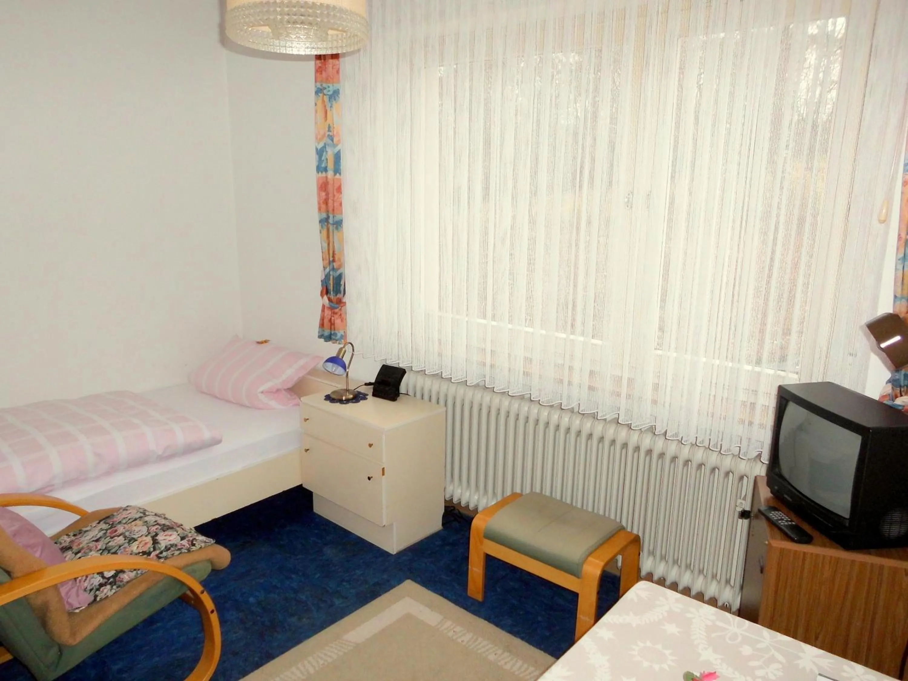 Photo of the whole room, Bed in Hotel Haus Hellhohl Garni