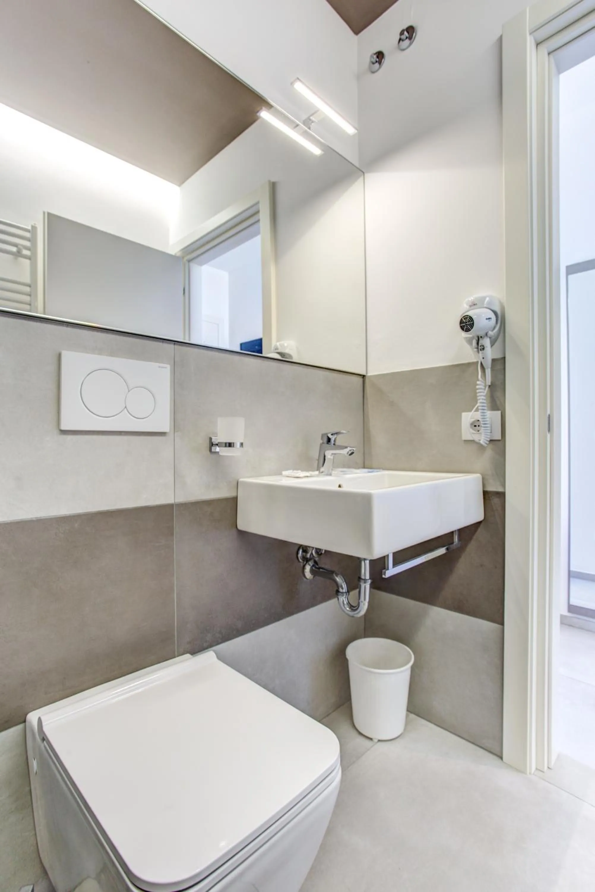 Bathroom in Hotel Villa Augustea