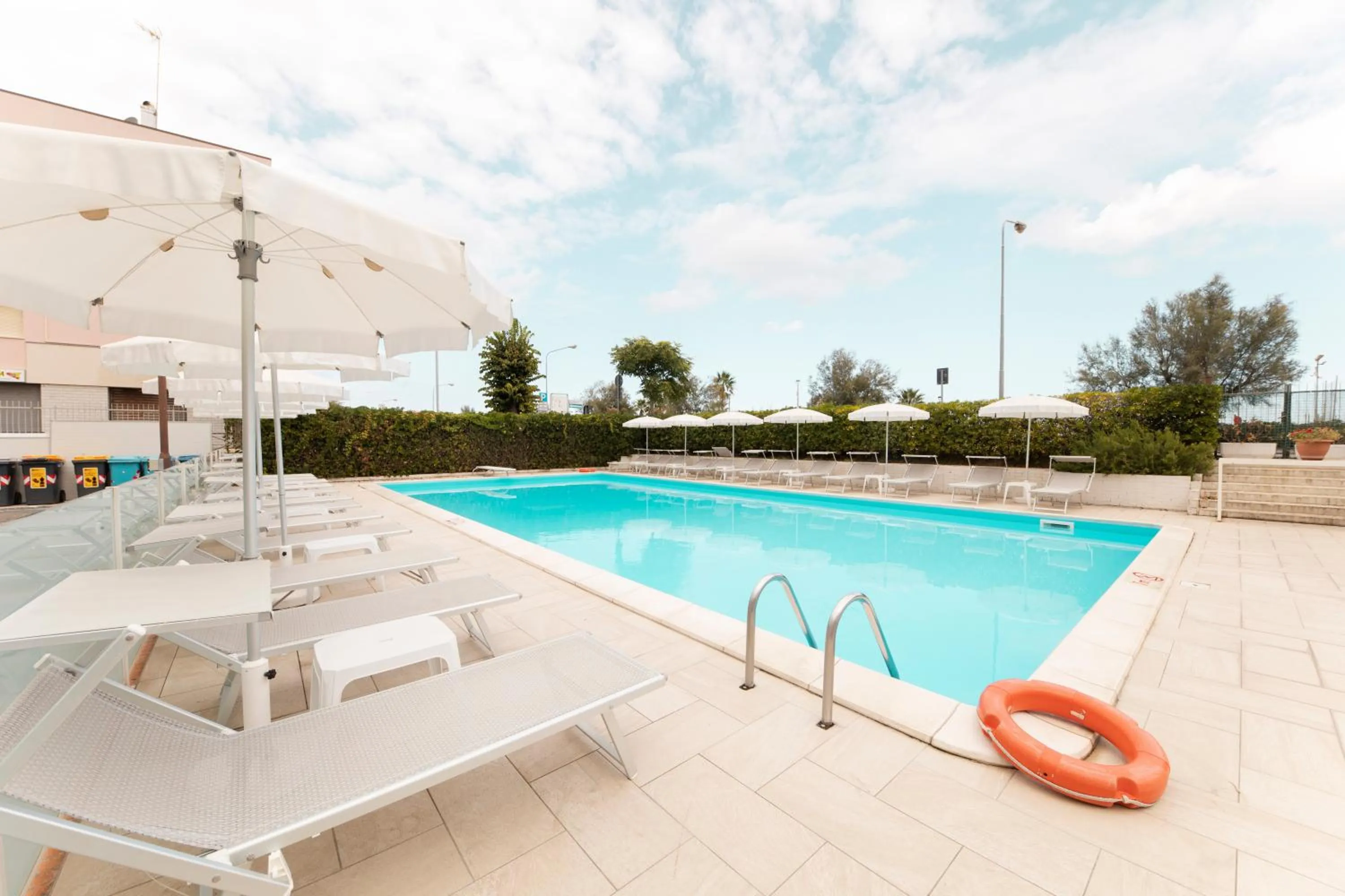 Swimming pool in Hotel Villa Augustea