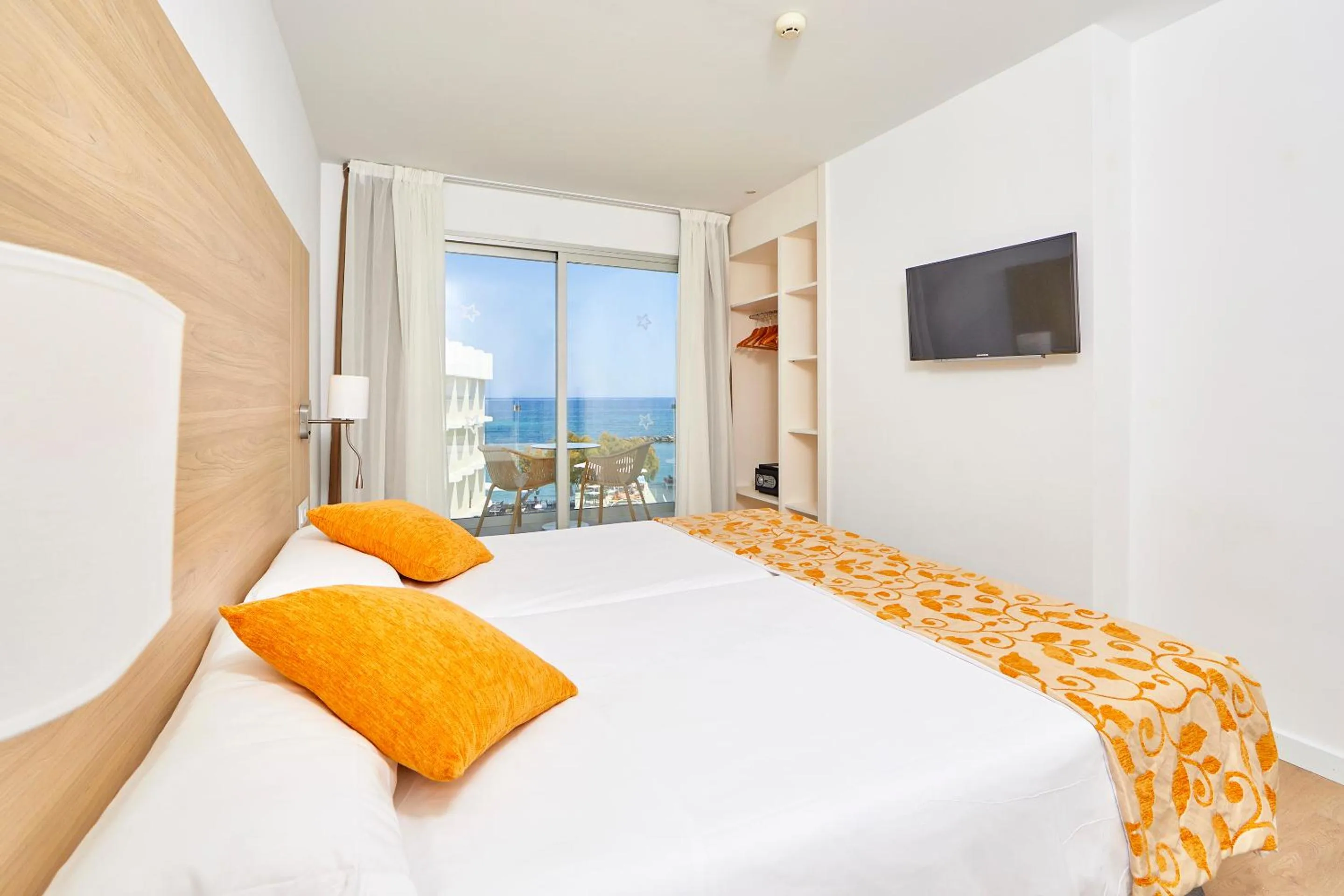 Bed in Hotel Ilusion Moreyo - Adults Only