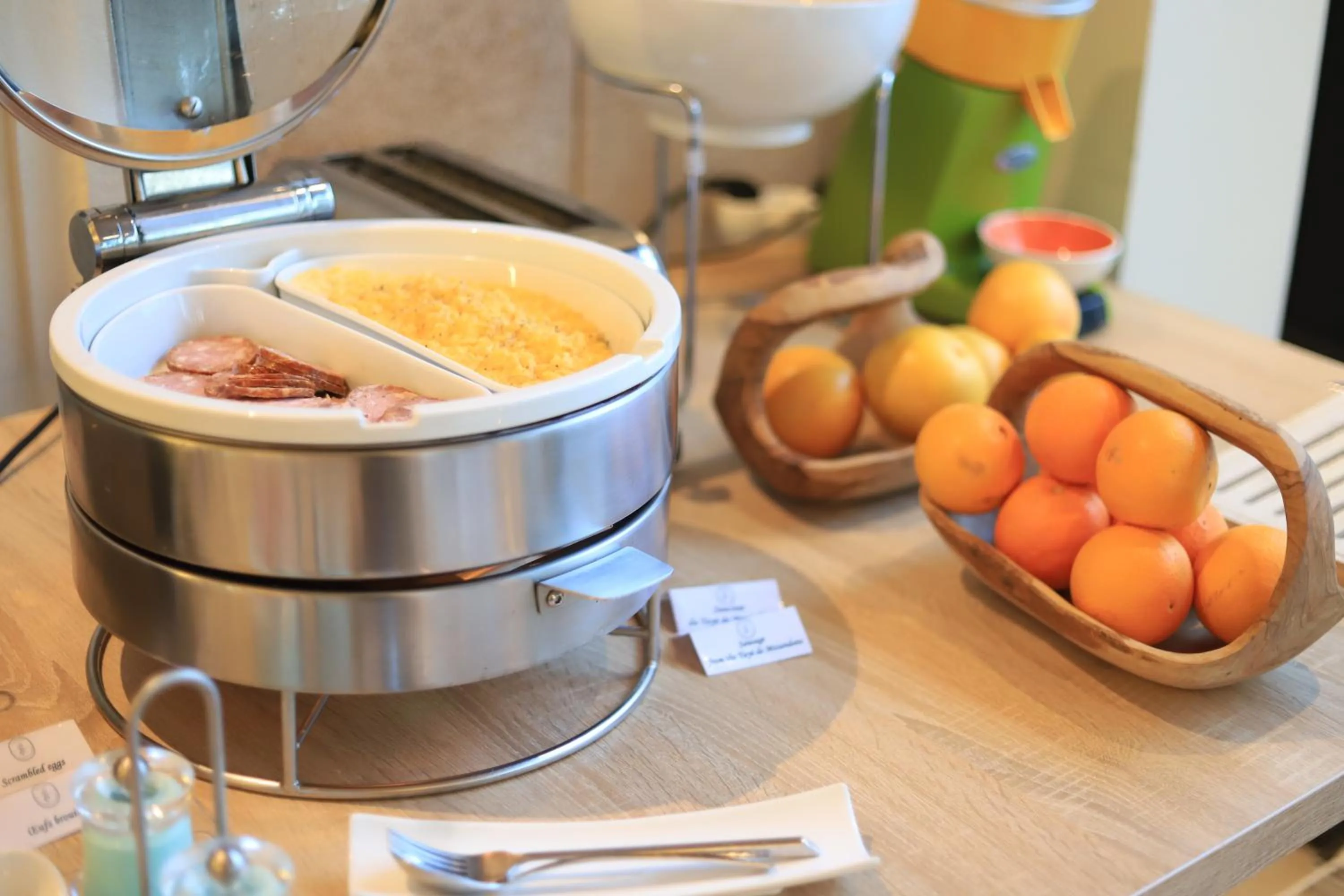 Breakfast in Château de La Dame Blanche - Logis
