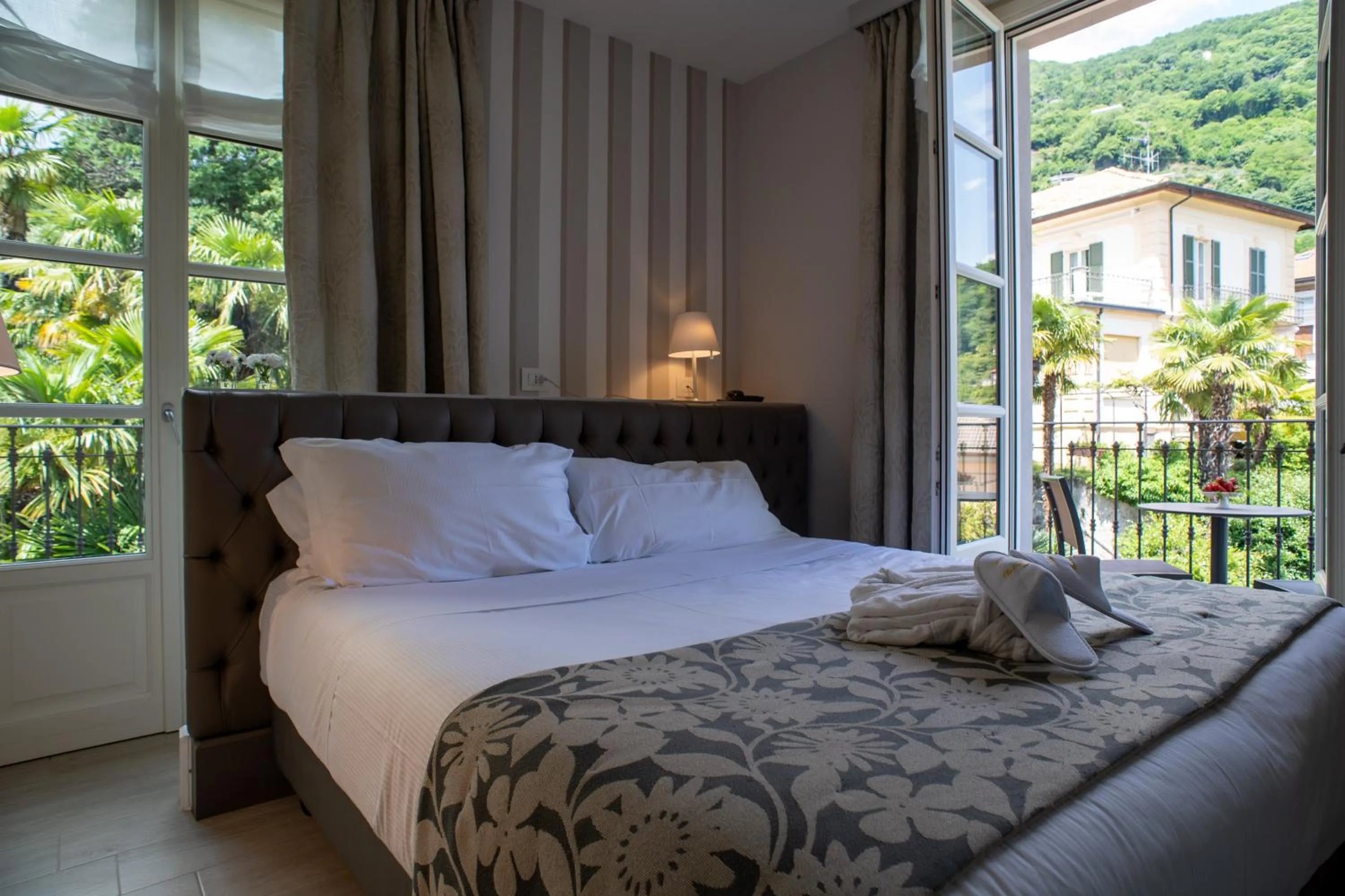 Natural landscape, Bed in Park Hotel Italia