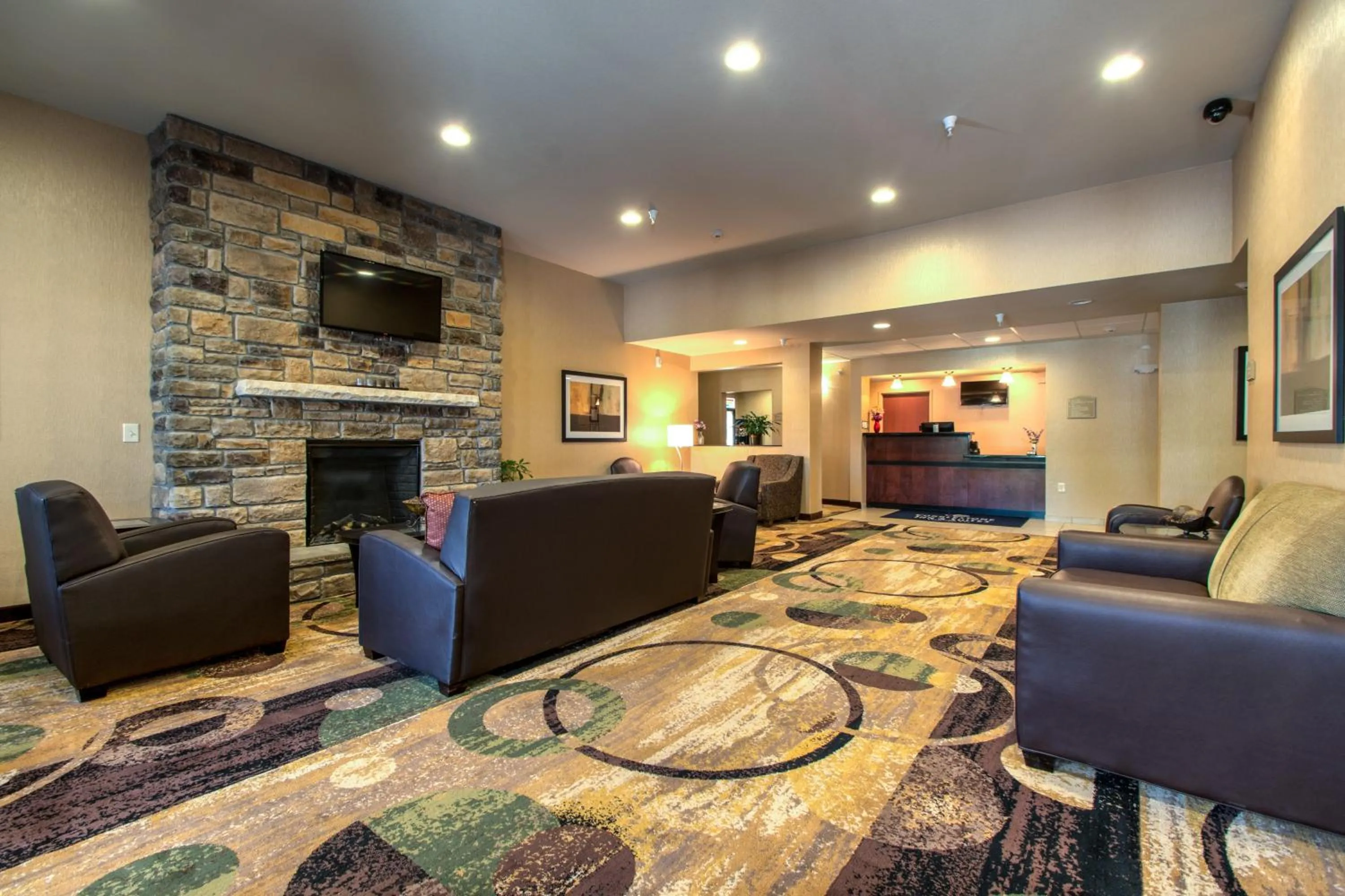 Lobby or reception in Cobblestone Inn & Suites - Holyoke