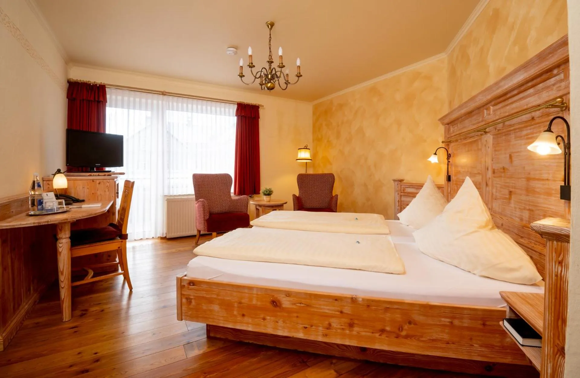 Photo of the whole room, Bed in Harzhotel Zum Prinzen