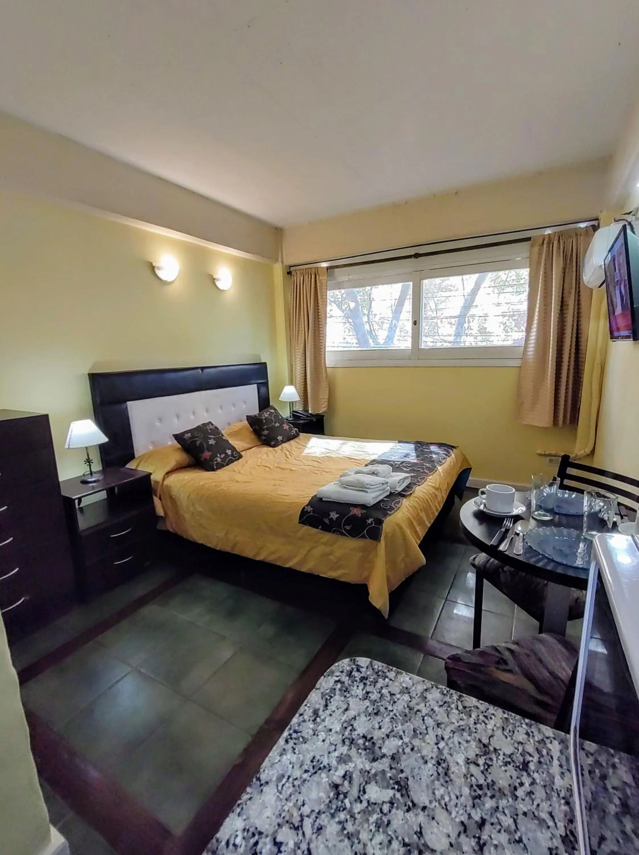 Coffee/tea facilities, Bed in Plaza Milenium