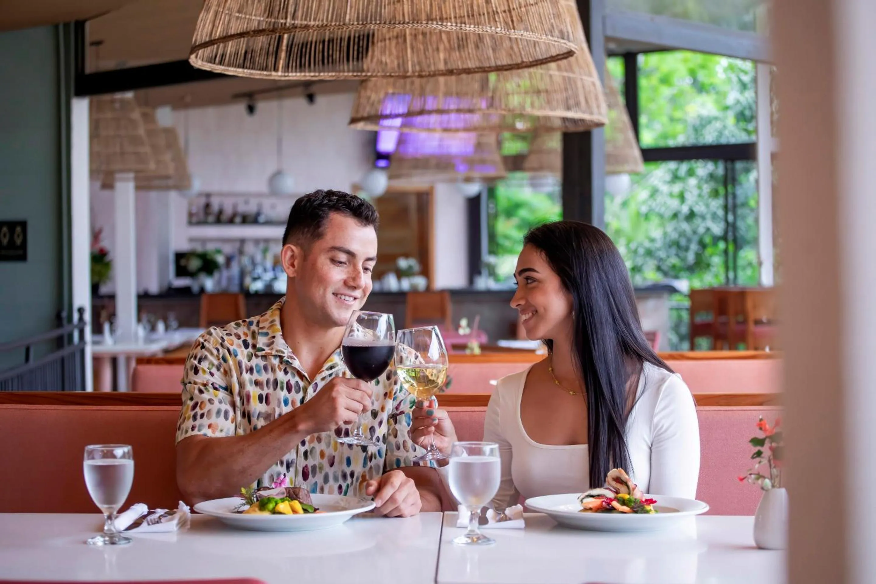 Restaurant/places to eat in Hotel Arenal Kioro Suites & Spa