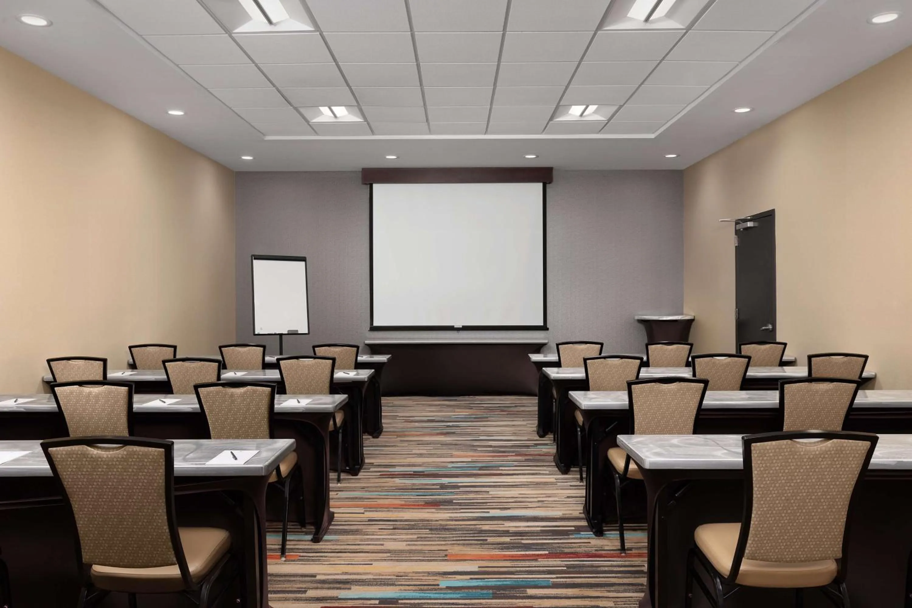 Meeting/conference room in Embassy Suites by Hilton Knoxville West