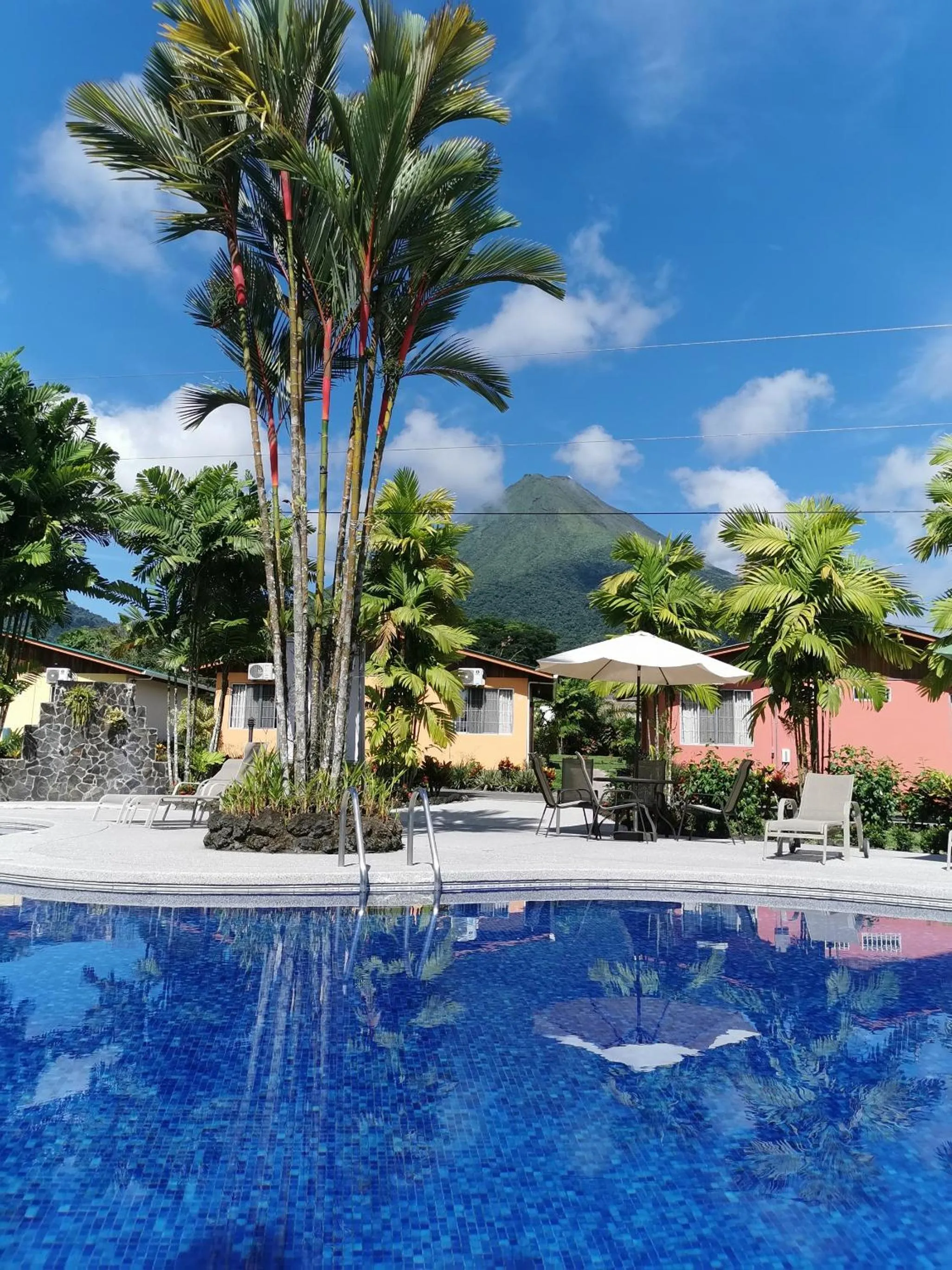 Swimming pool in Hotel Villas Vilma