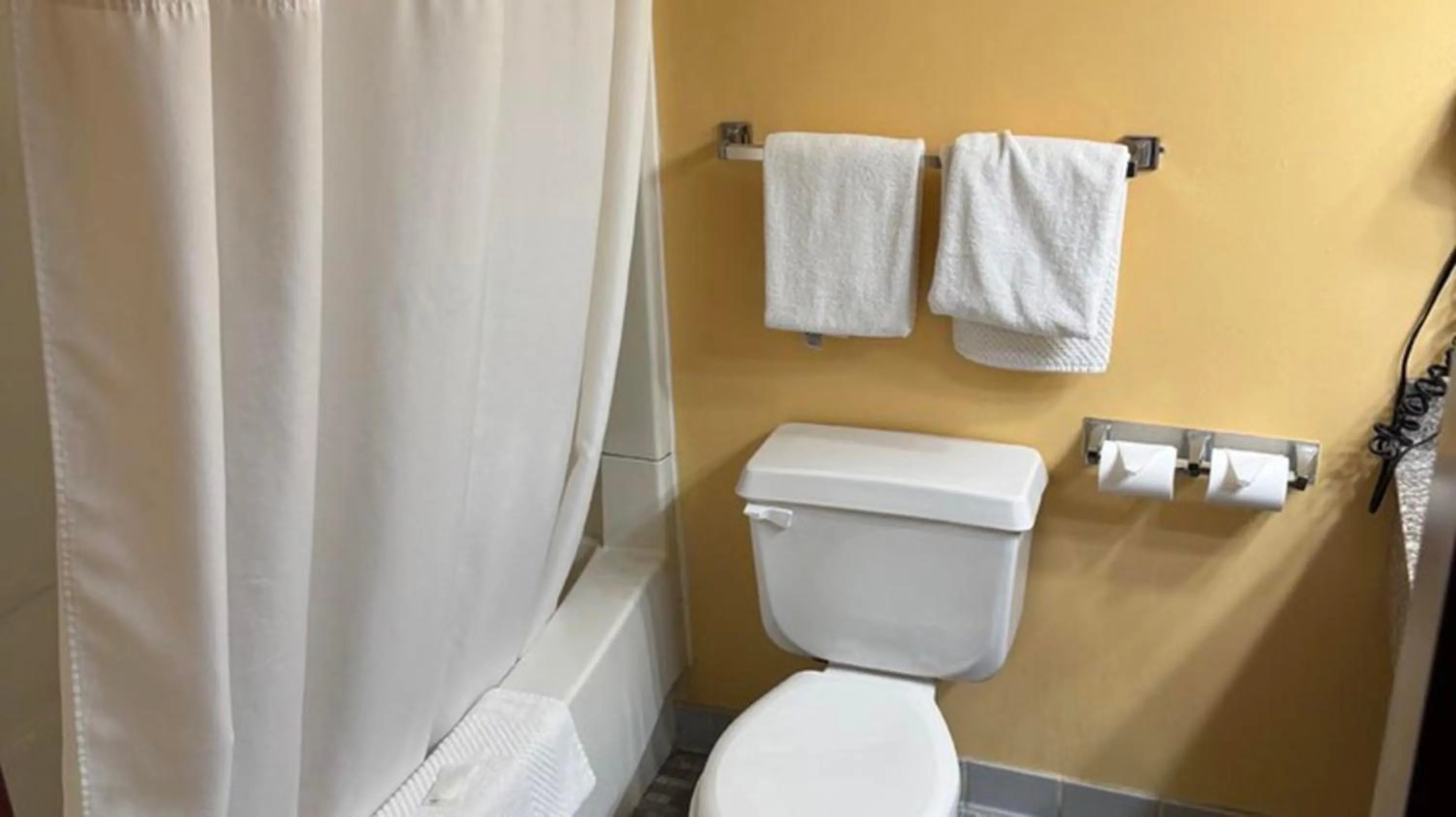 Bathroom in Appalachian Hotel