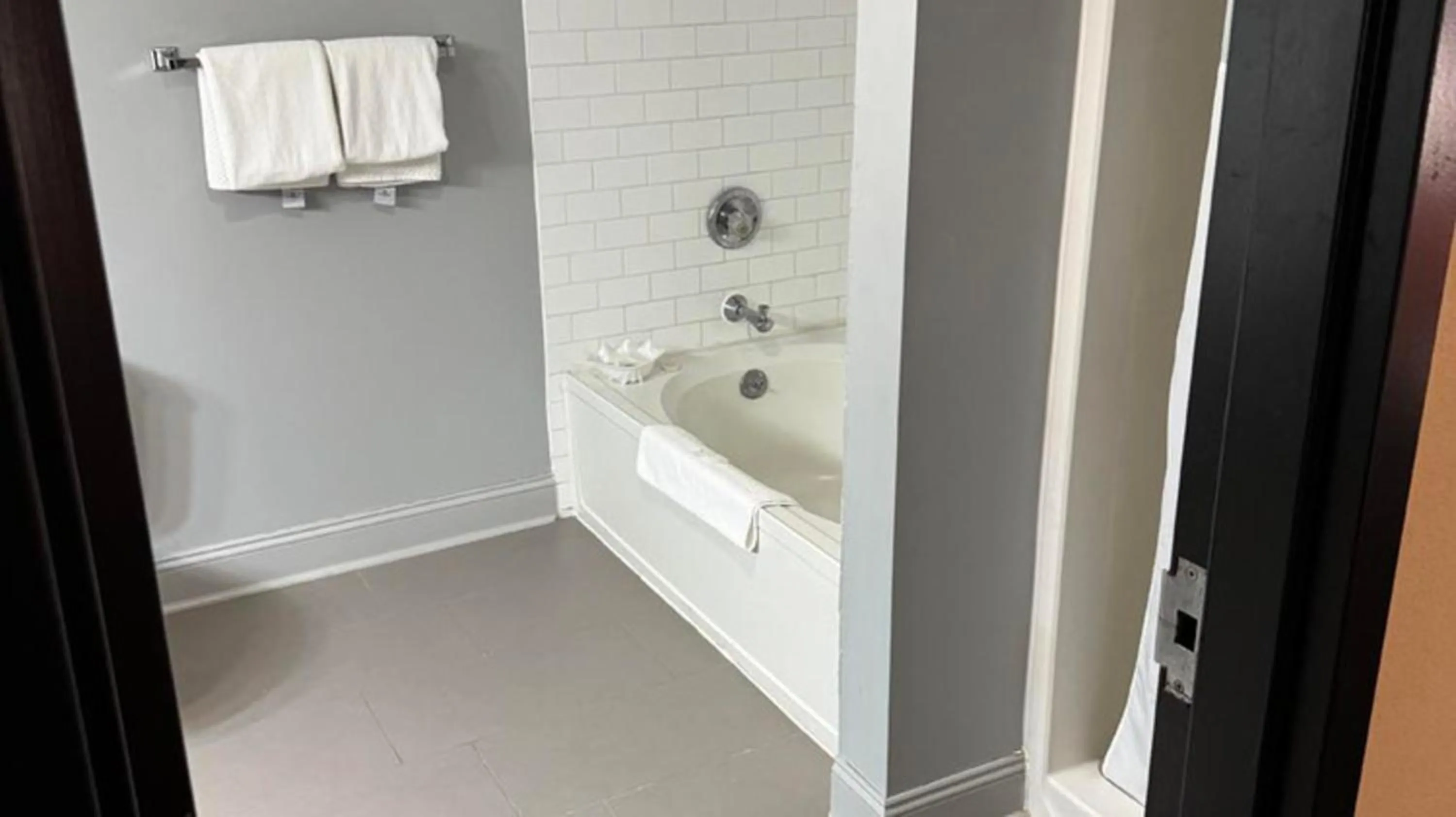 Bathroom in Appalachian Hotel