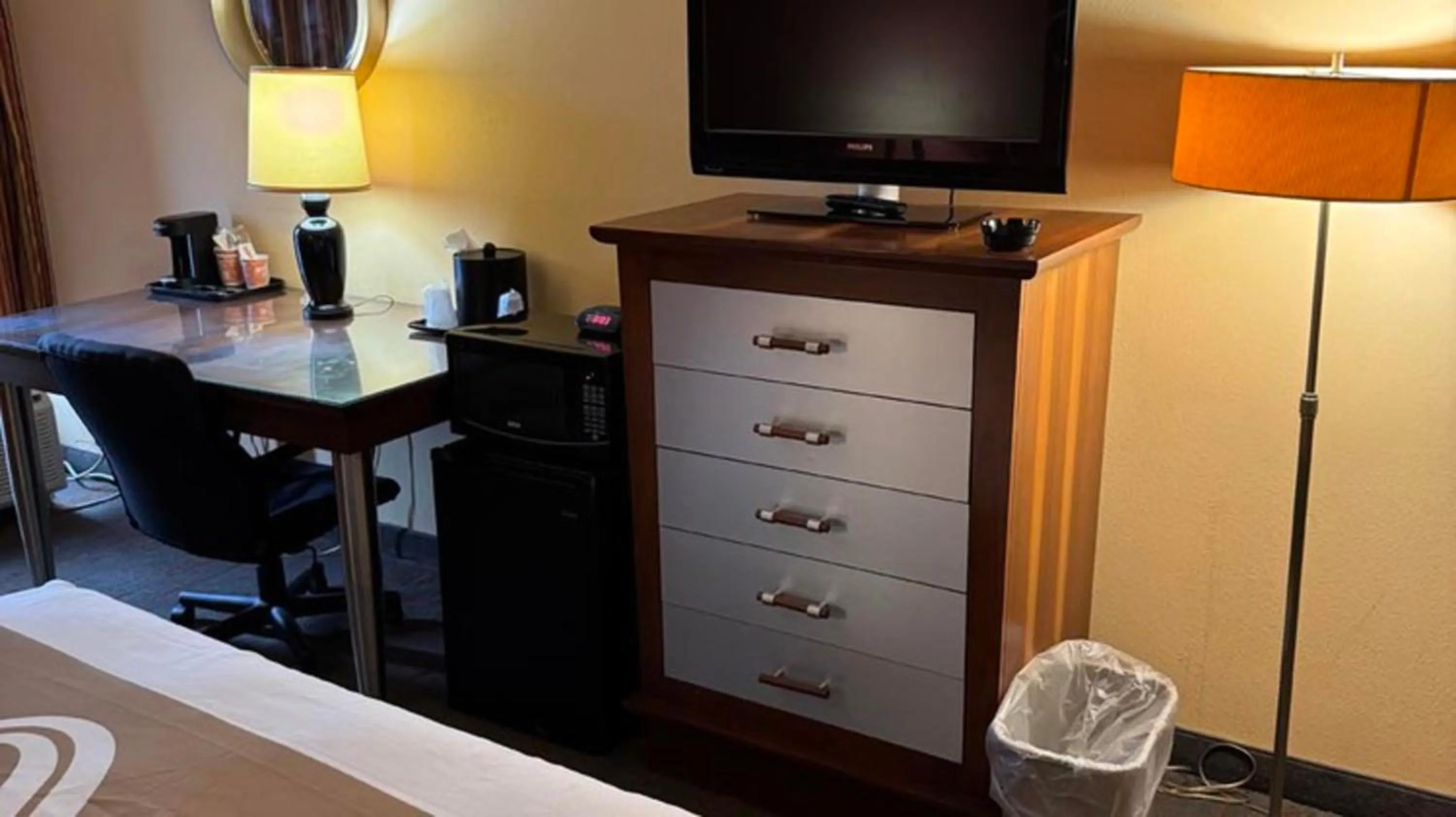 Bedroom in Appalachian Hotel