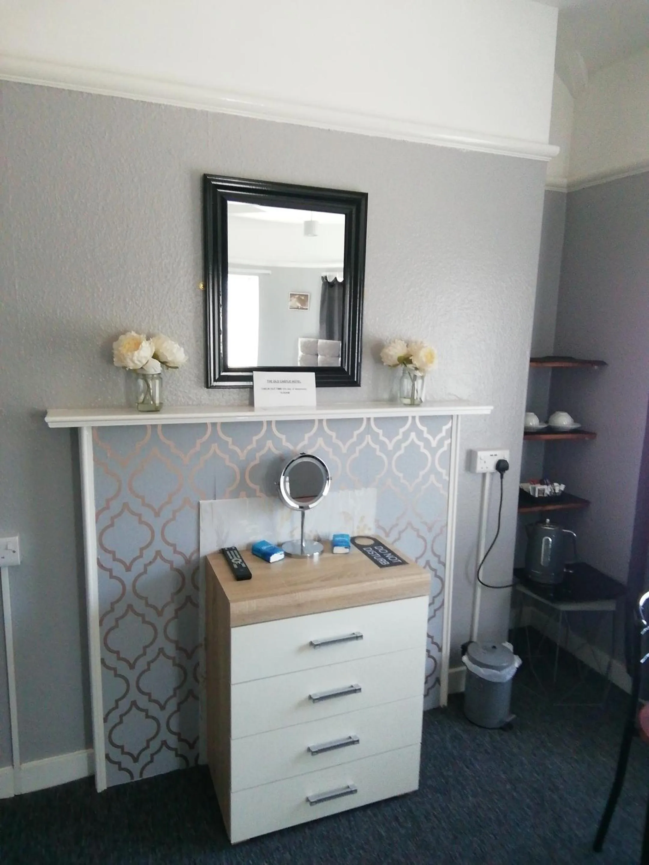 Bedroom in The Old Castle Hotel