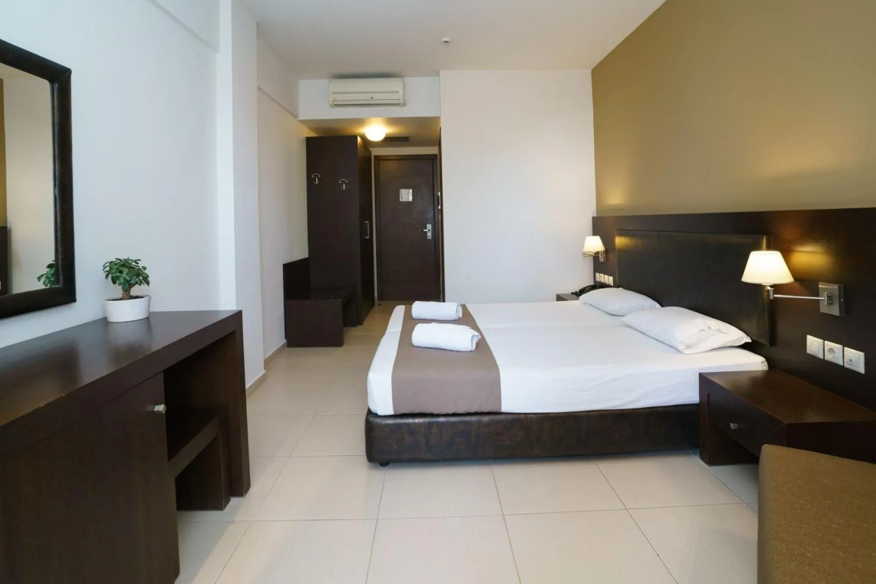 Bed in Hotel Giannoulis