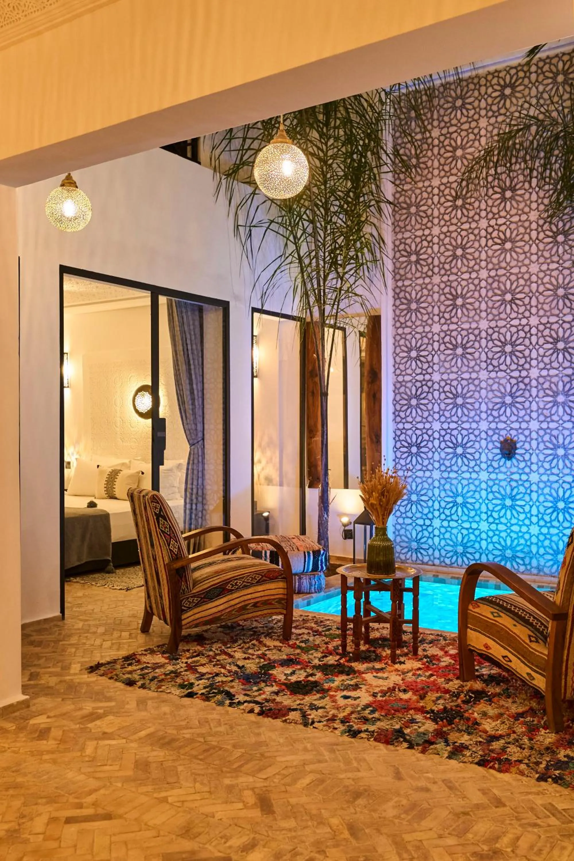 Swimming pool, Bed in Riad Miloud en exclusivité 10 P au cœur de la Médina