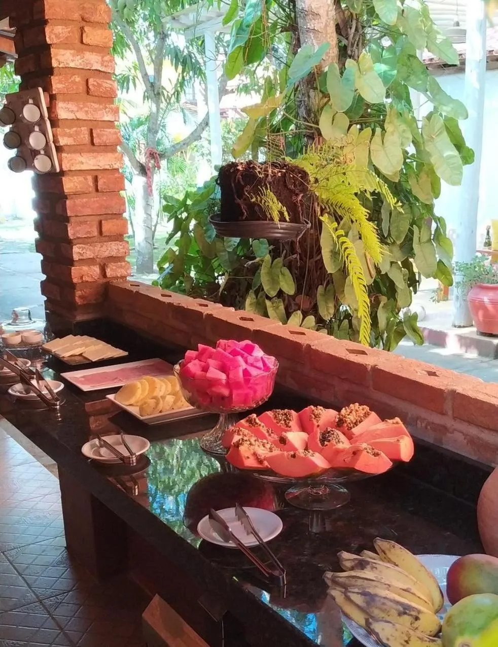 Buffet breakfast in Pousada Água de Côco