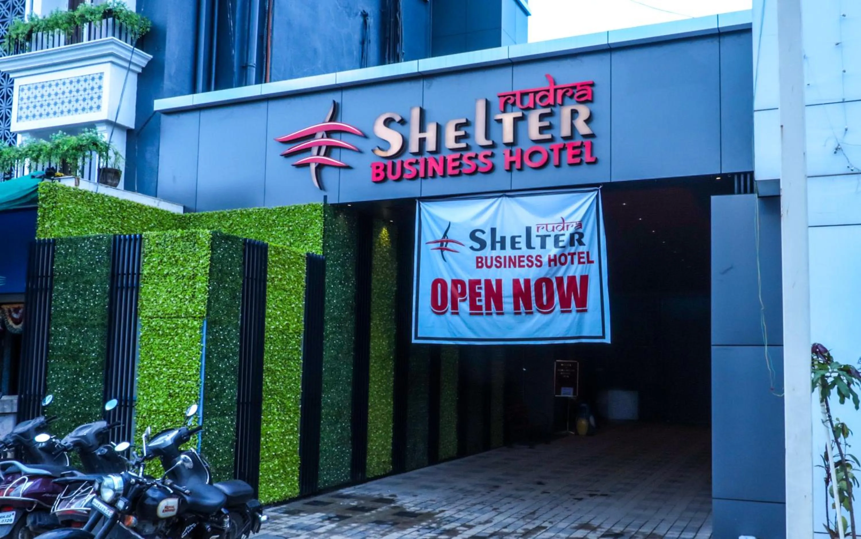 Property building in Rudra Shelter Business Hotel